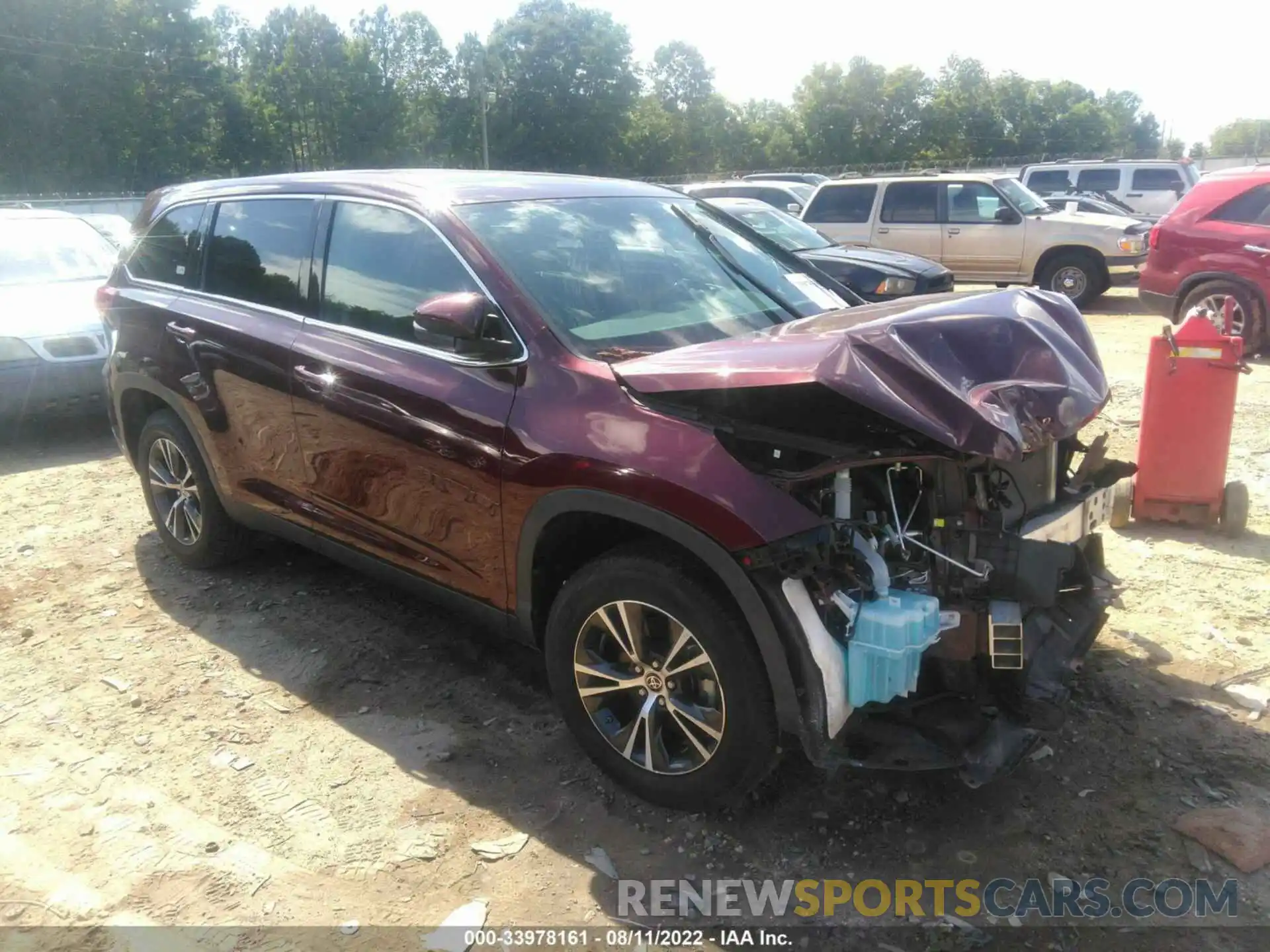 1 Photograph of a damaged car 5TDZZRFH9KS366697 TOYOTA HIGHLANDER 2019