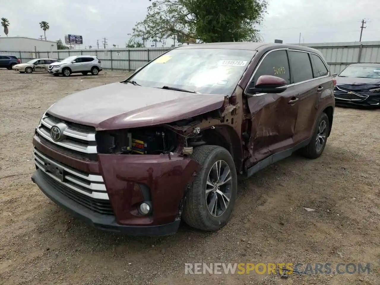 2 Фотография поврежденного автомобиля 5TDZZRFH9KS369518 TOYOTA HIGHLANDER 2019