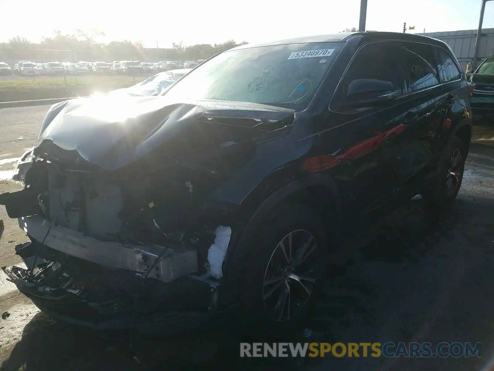 2 Photograph of a damaged car 5TDZZRFHXKS289595 TOYOTA HIGHLANDER 2019