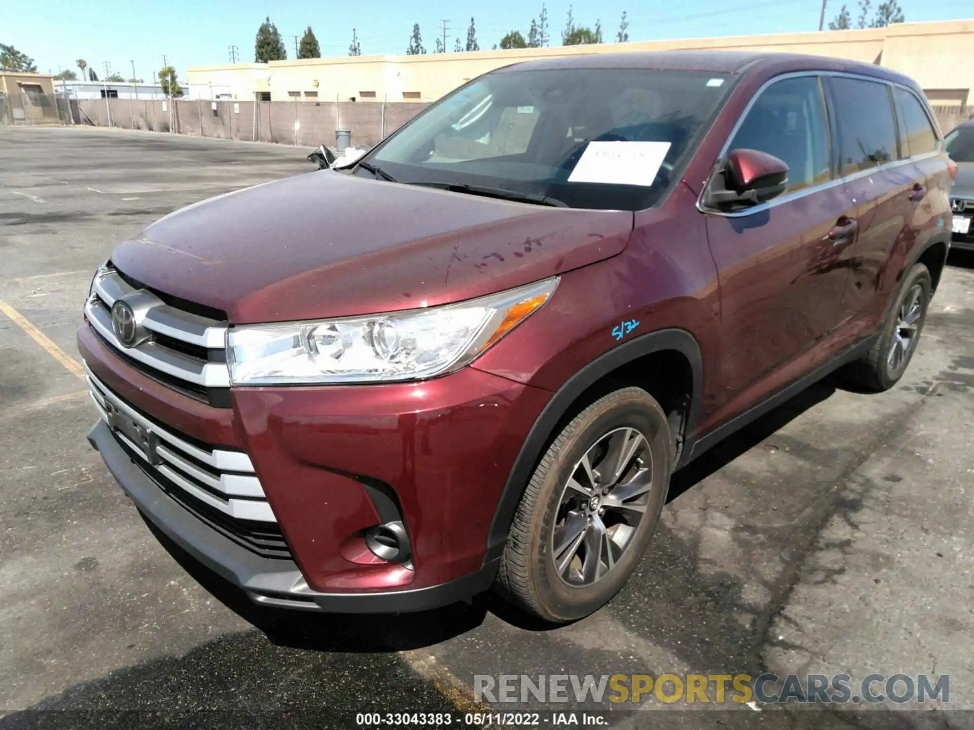 2 Фотография поврежденного автомобиля 5TDZZRFHXKS295168 TOYOTA HIGHLANDER 2019