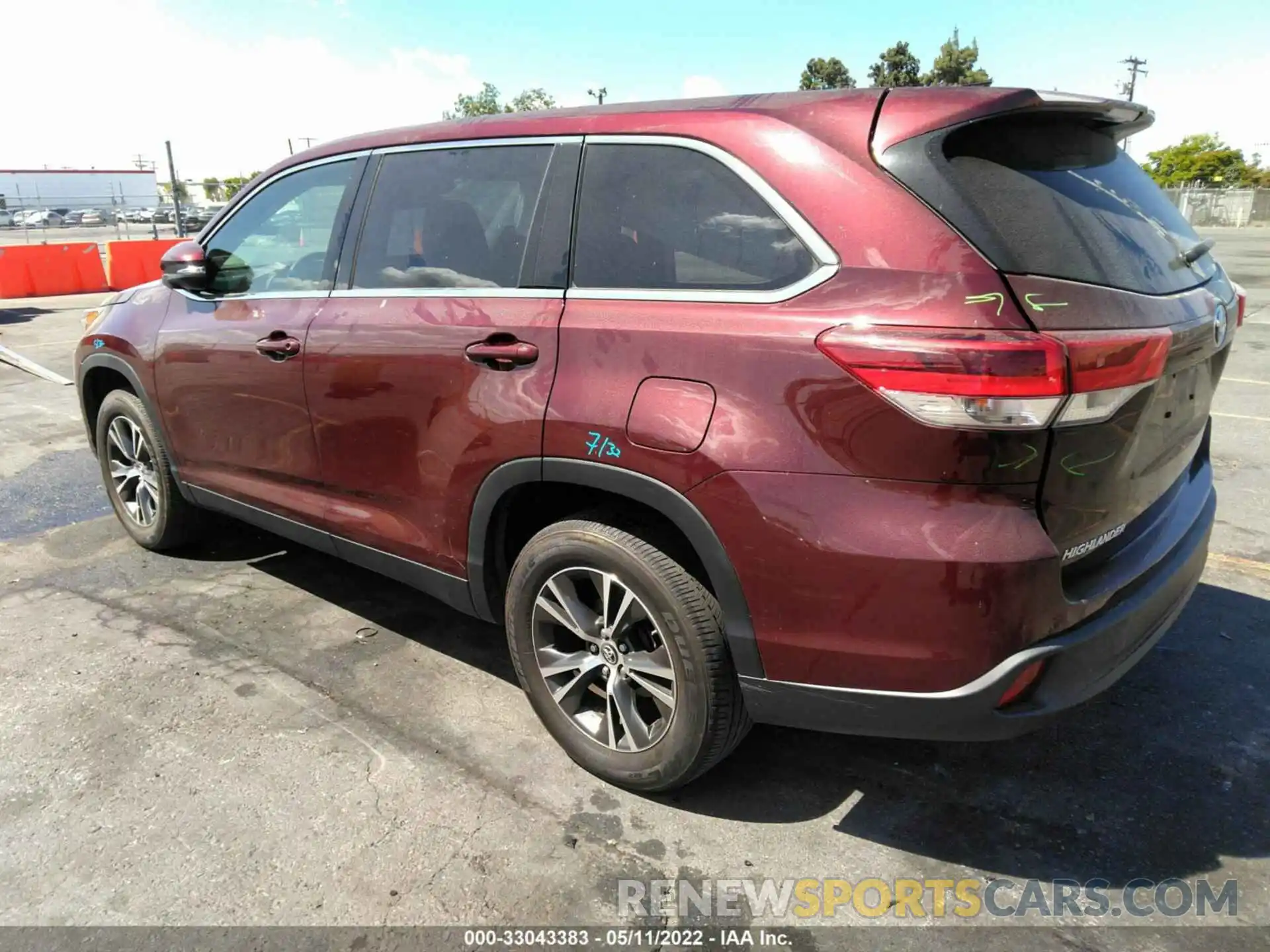 3 Фотография поврежденного автомобиля 5TDZZRFHXKS295168 TOYOTA HIGHLANDER 2019