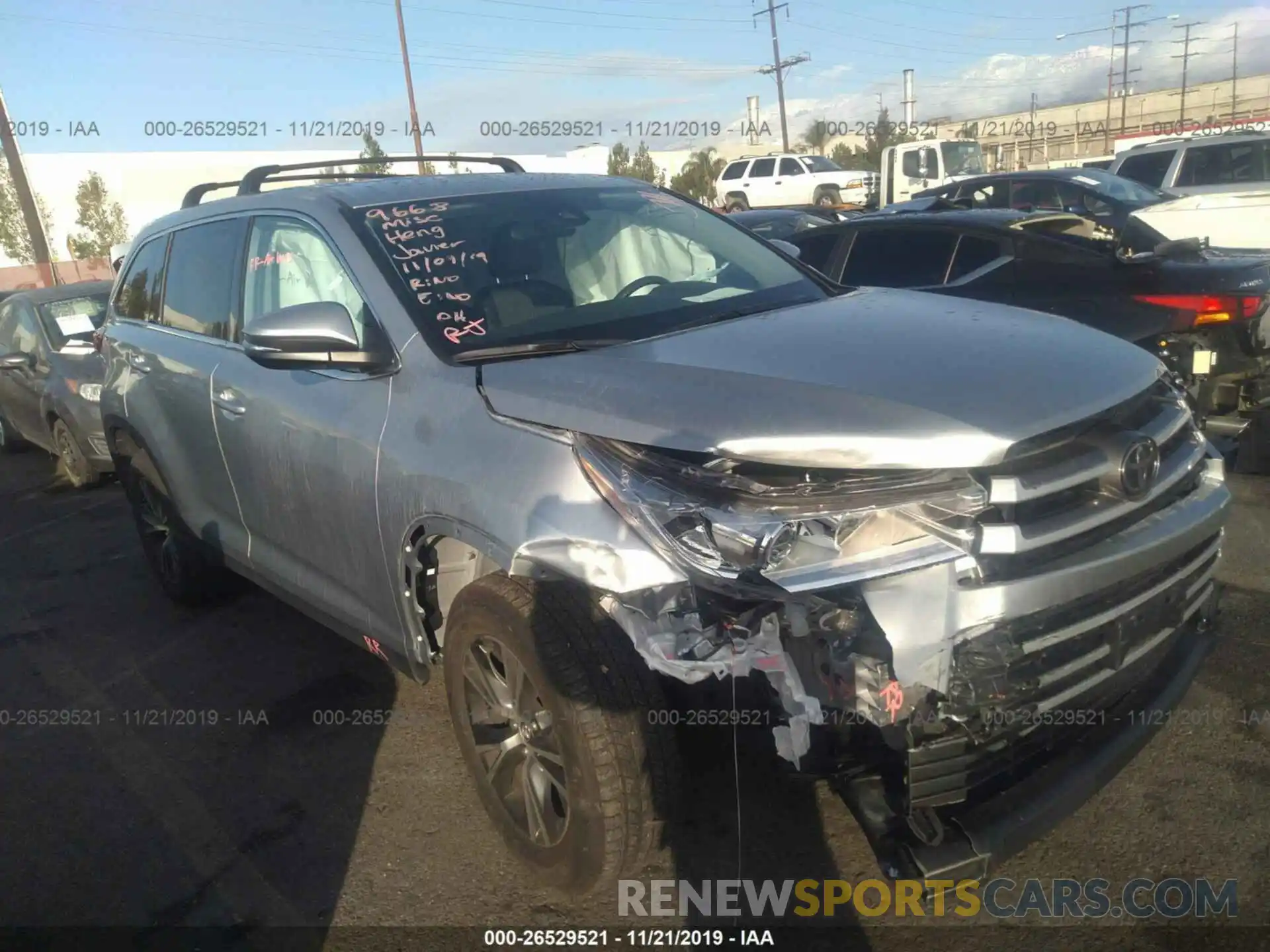 1 Photograph of a damaged car 5TDZZRFHXKS298636 TOYOTA HIGHLANDER 2019