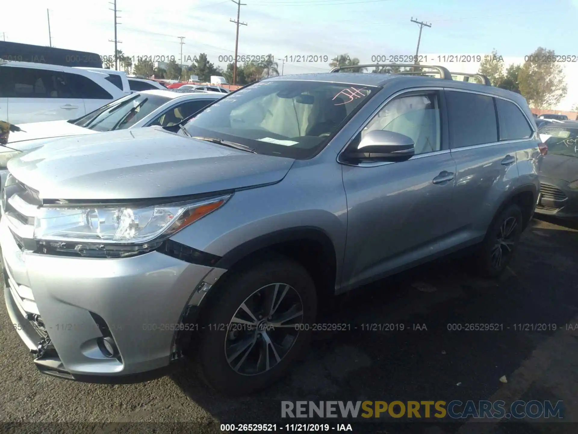 2 Photograph of a damaged car 5TDZZRFHXKS298636 TOYOTA HIGHLANDER 2019