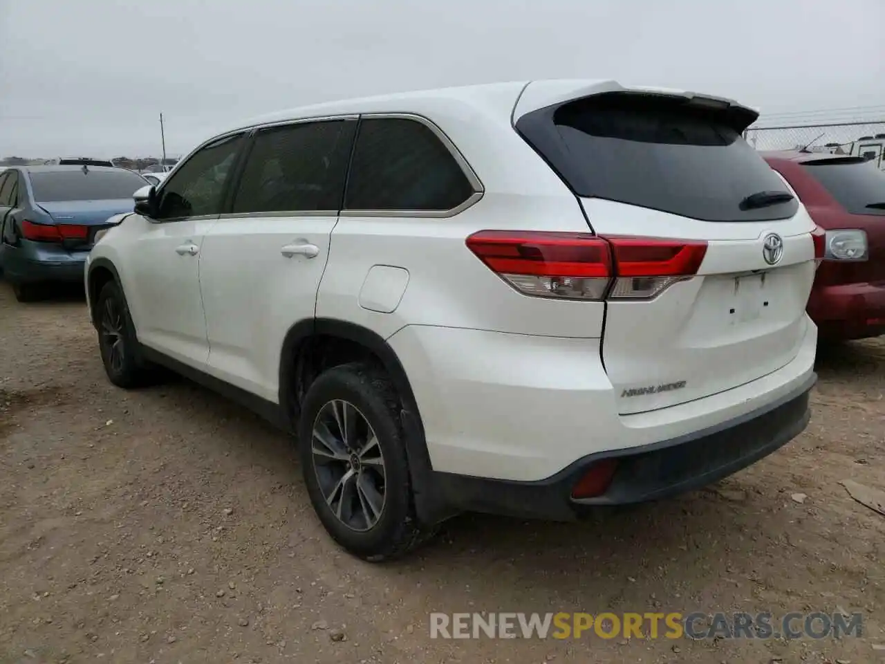 3 Фотография поврежденного автомобиля 5TDZZRFHXKS301759 TOYOTA HIGHLANDER 2019