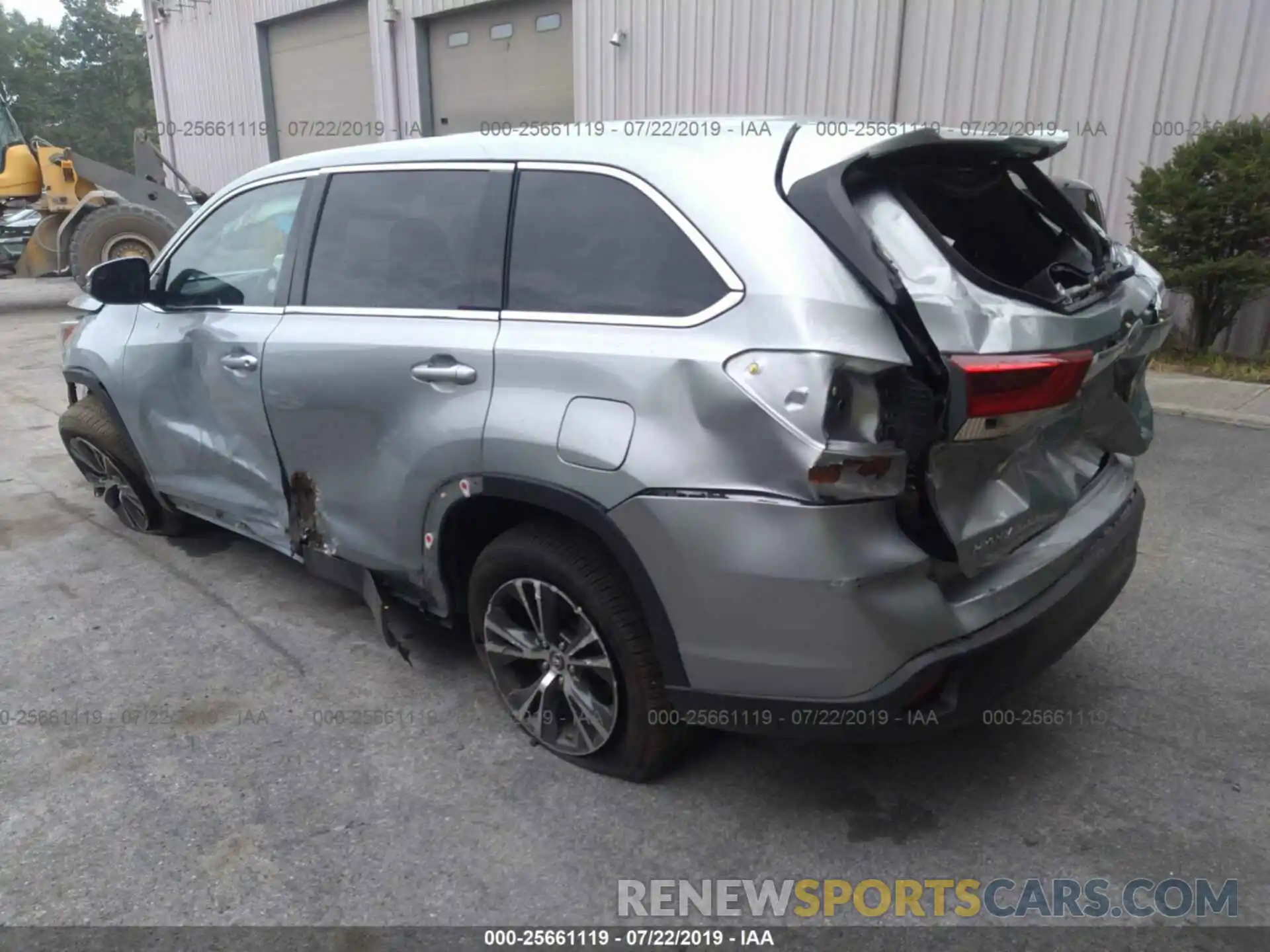 3 Photograph of a damaged car 5TDZZRFHXKS304256 TOYOTA HIGHLANDER 2019