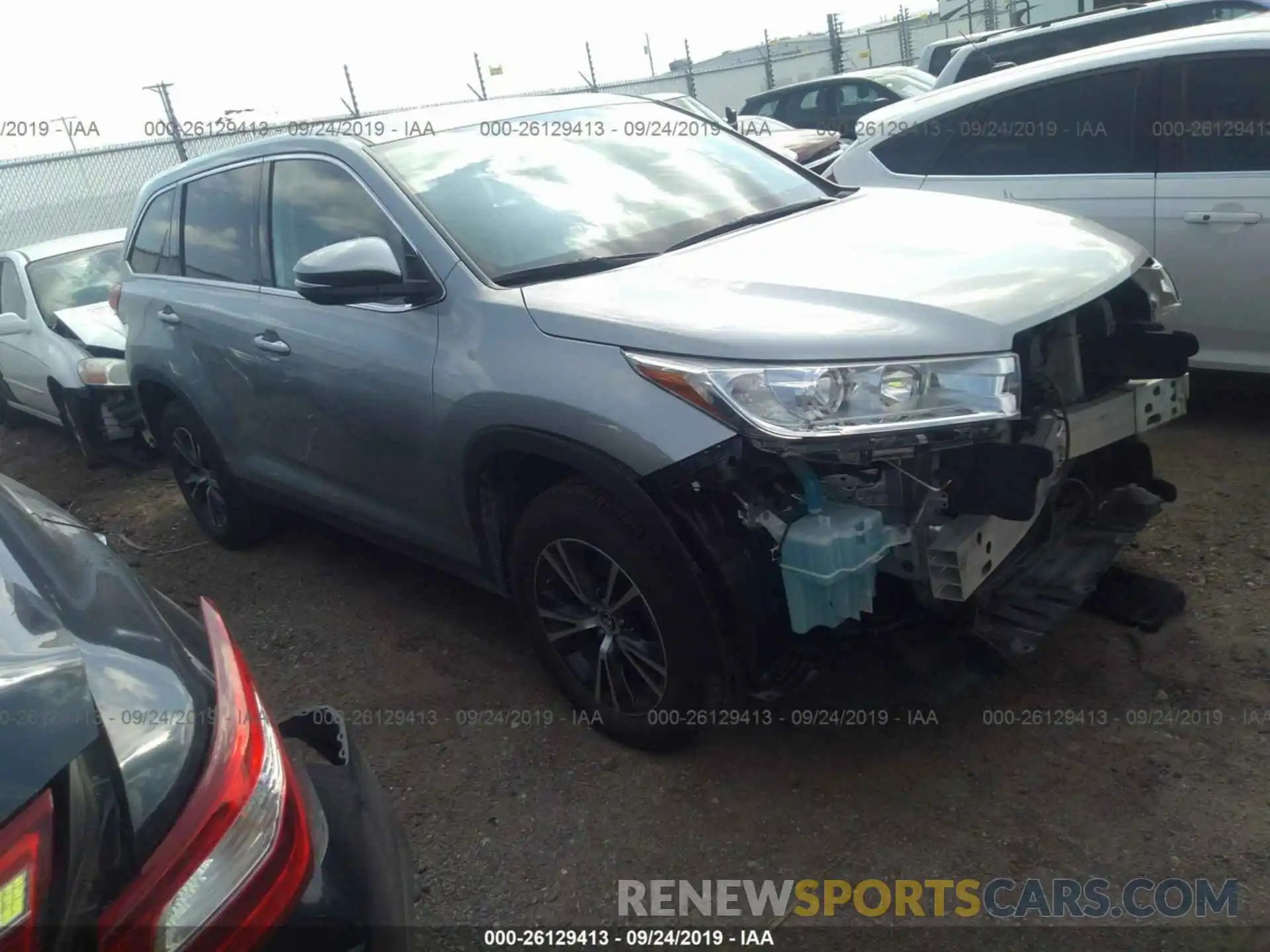 1 Photograph of a damaged car 5TDZZRFHXKS309828 TOYOTA HIGHLANDER 2019