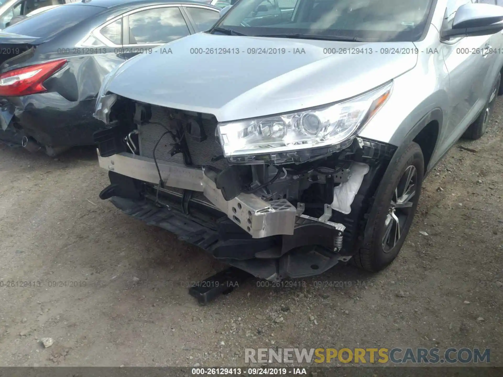 6 Photograph of a damaged car 5TDZZRFHXKS309828 TOYOTA HIGHLANDER 2019