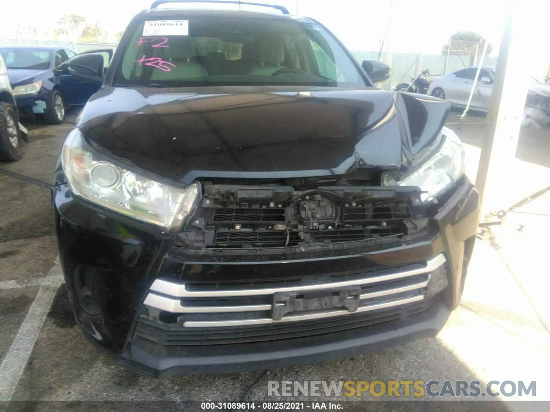 6 Photograph of a damaged car 5TDZZRFHXKS316553 TOYOTA HIGHLANDER 2019