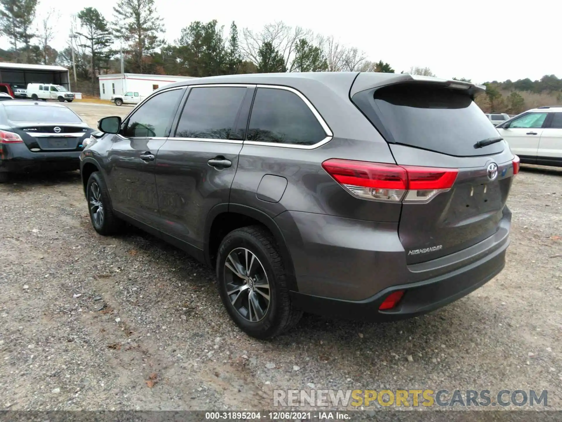 3 Фотография поврежденного автомобиля 5TDZZRFHXKS331554 TOYOTA HIGHLANDER 2019