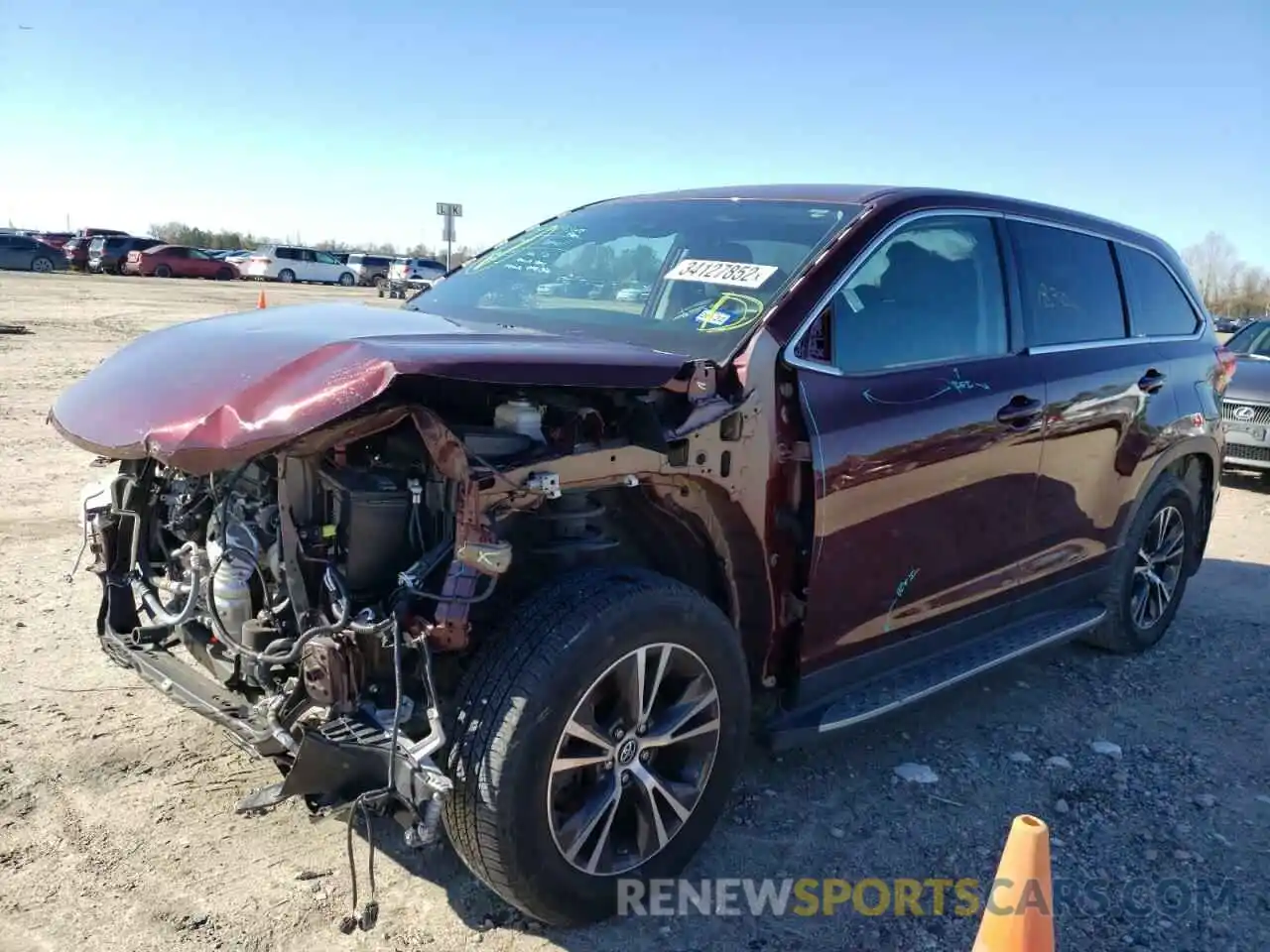 2 Photograph of a damaged car 5TDZZRFHXKS340447 TOYOTA HIGHLANDER 2019