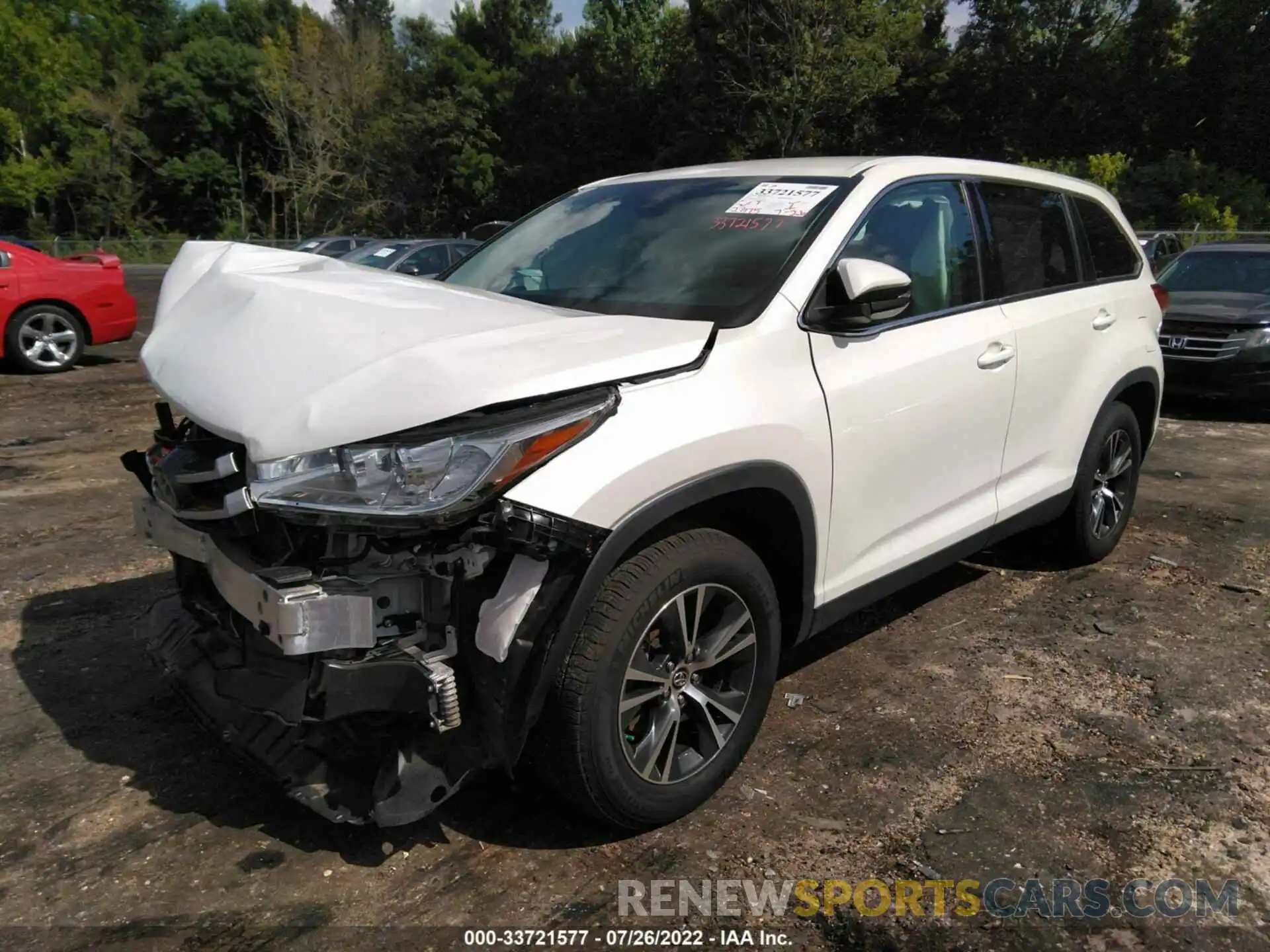 2 Photograph of a damaged car 5TDZZRFHXKS341548 TOYOTA HIGHLANDER 2019