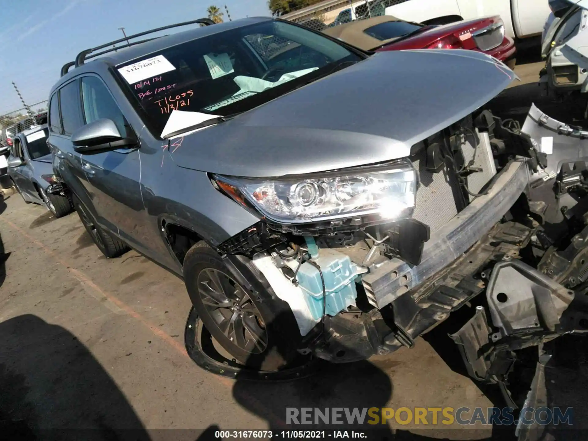 1 Photograph of a damaged car 5TDZZRFHXKS364411 TOYOTA HIGHLANDER 2019