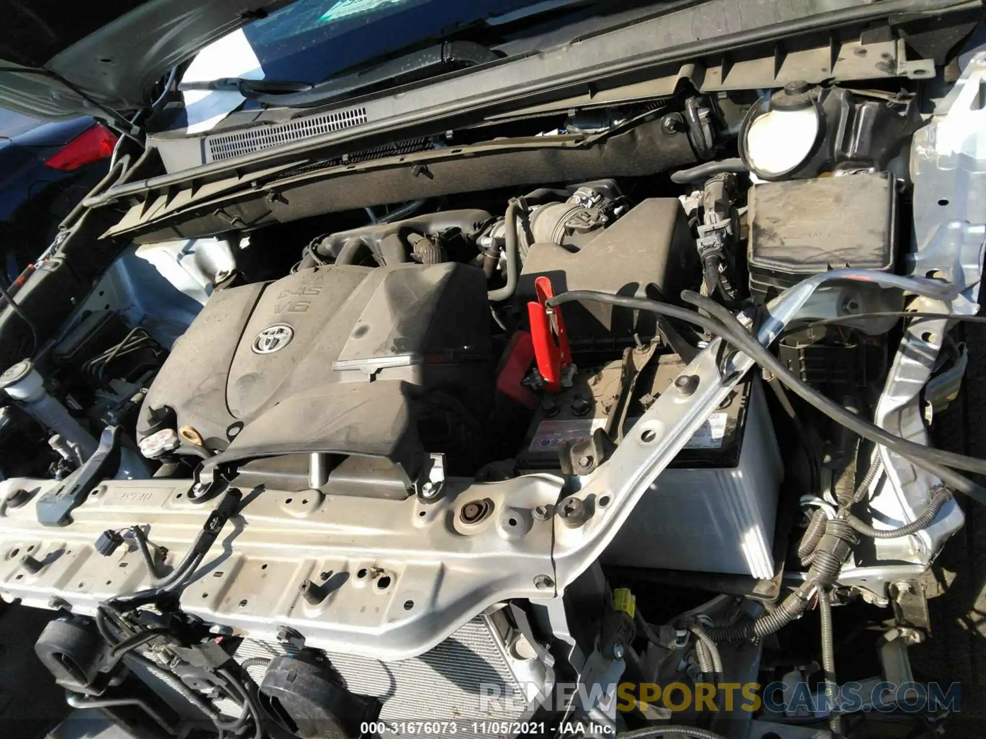 10 Photograph of a damaged car 5TDZZRFHXKS364411 TOYOTA HIGHLANDER 2019