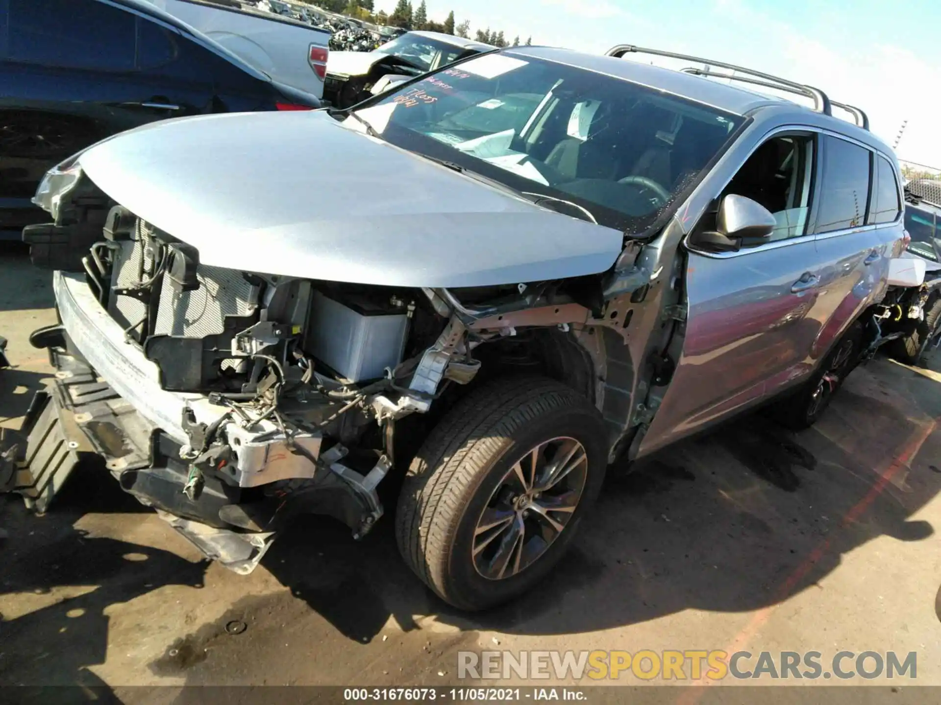 2 Photograph of a damaged car 5TDZZRFHXKS364411 TOYOTA HIGHLANDER 2019