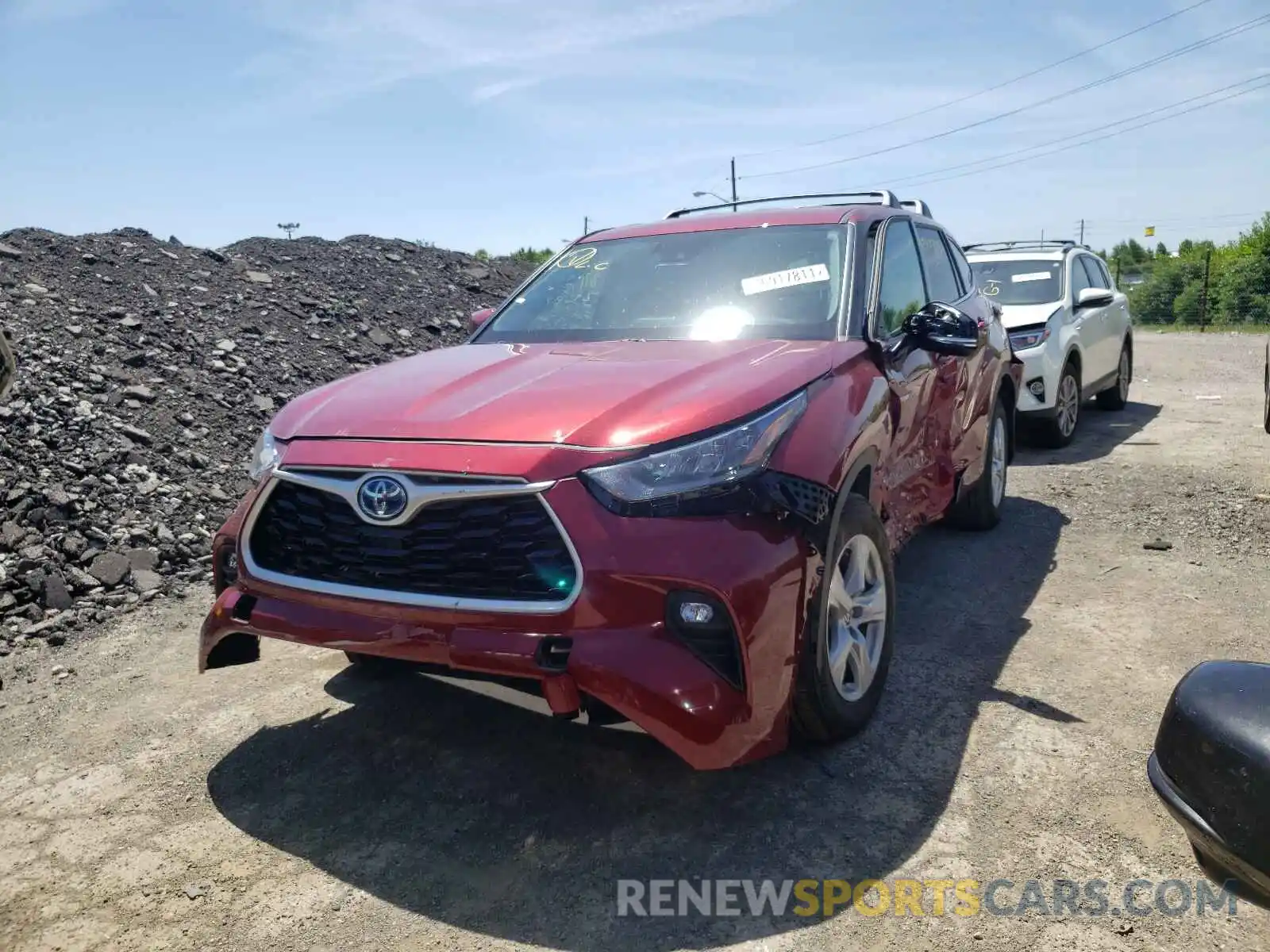 2 Photograph of a damaged car 5TDBBRCH1LS003435 TOYOTA HIGHLANDER 2020