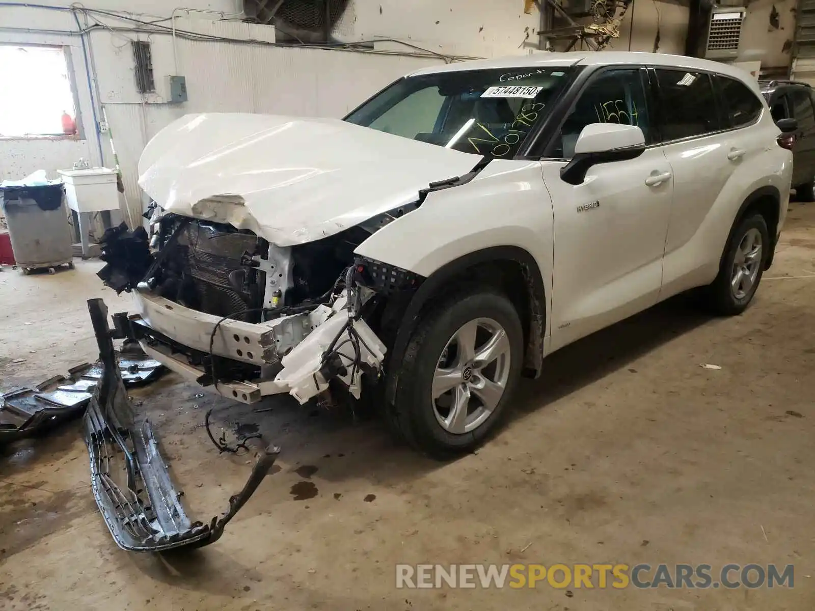 2 Photograph of a damaged car 5TDBBRCH3LS001783 TOYOTA HIGHLANDER 2020