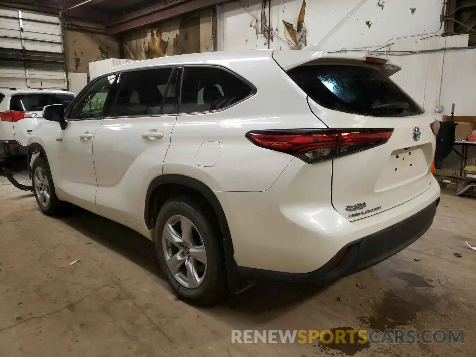 3 Photograph of a damaged car 5TDBBRCH3LS001783 TOYOTA HIGHLANDER 2020