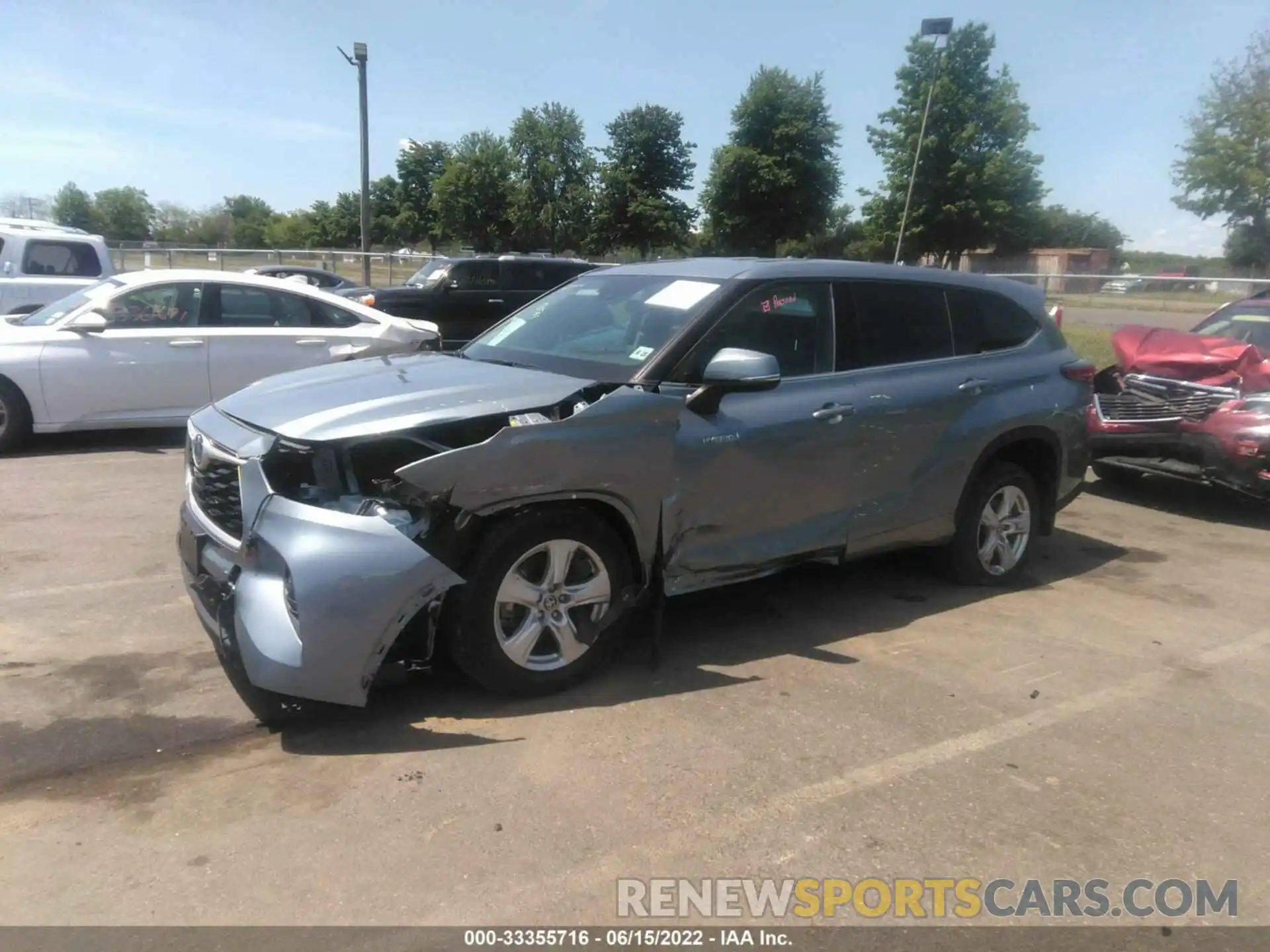 6 Photograph of a damaged car 5TDBBRCH5LS006077 TOYOTA HIGHLANDER 2020