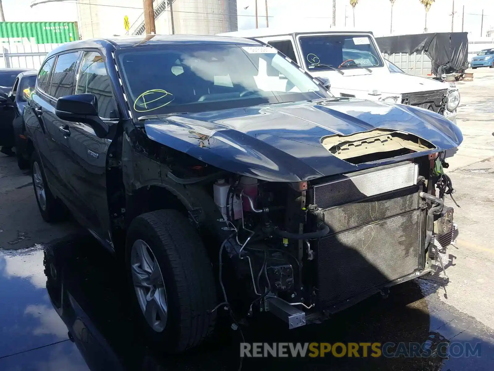 1 Photograph of a damaged car 5TDBBRCH7LS012611 TOYOTA HIGHLANDER 2020