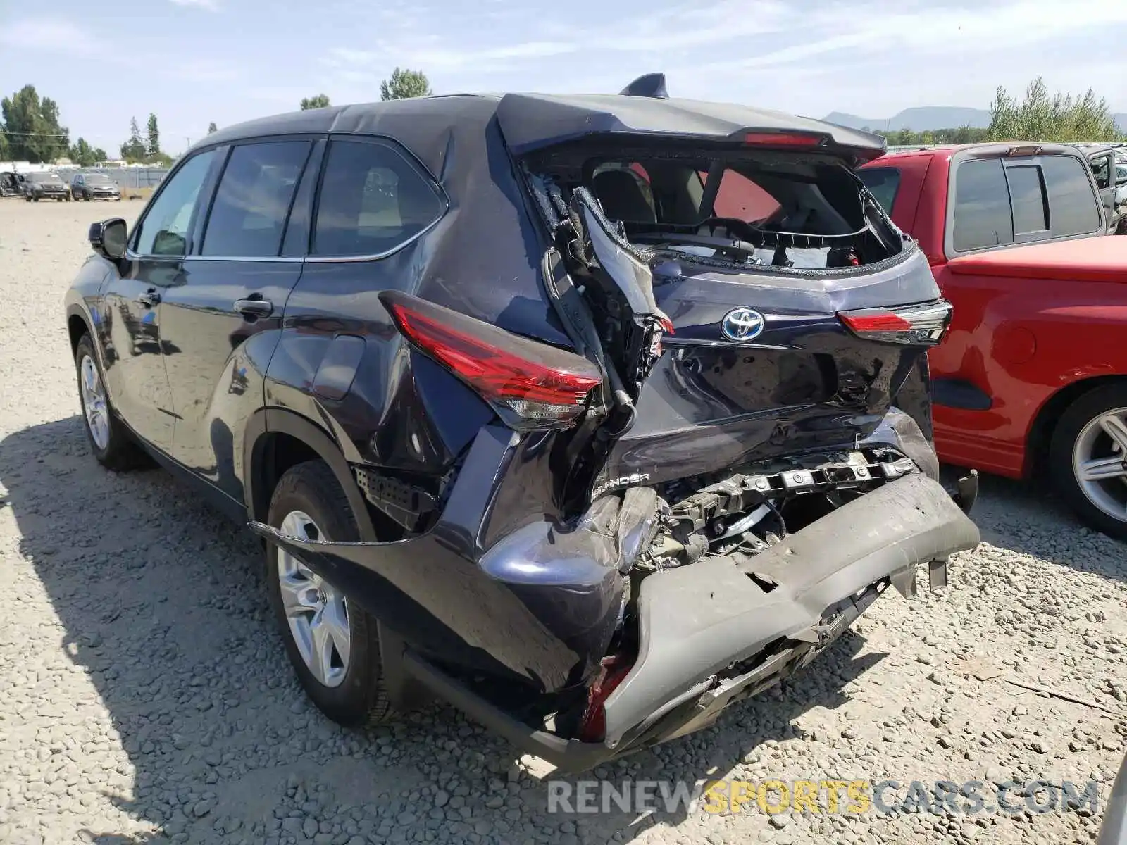 3 Photograph of a damaged car 5TDBBRCHXLS500631 TOYOTA HIGHLANDER 2020