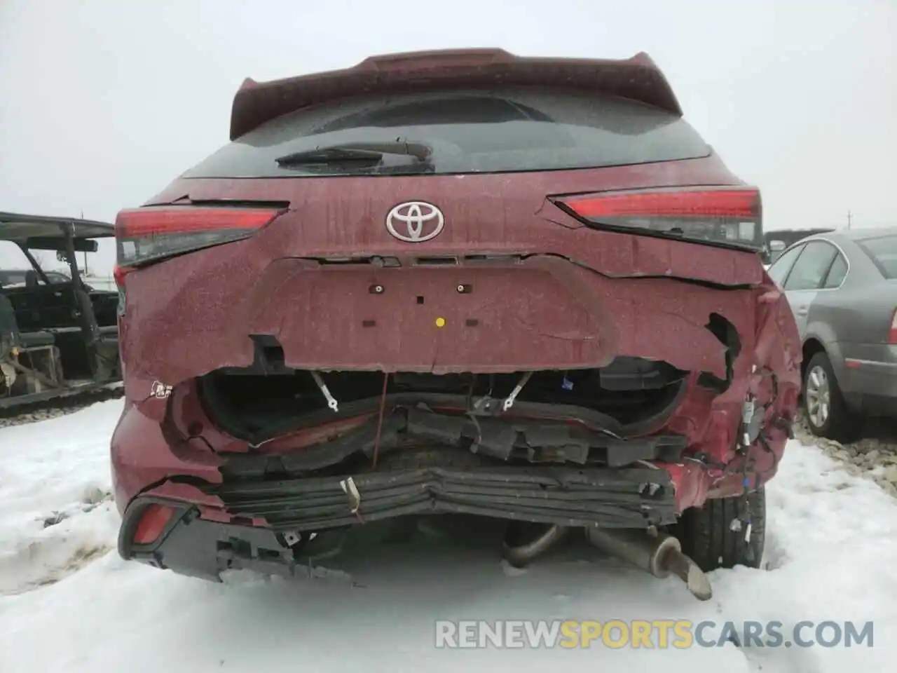 9 Photograph of a damaged car 5TDBZRBH0LS521775 TOYOTA HIGHLANDER 2020