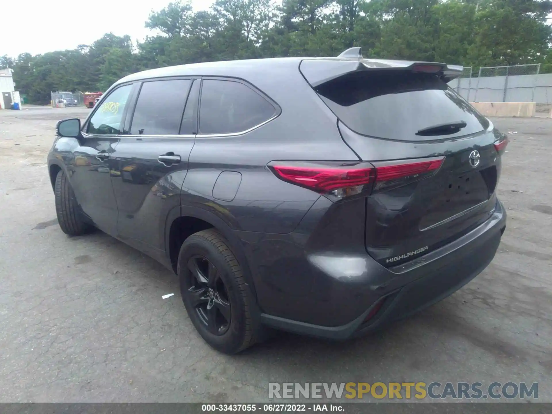 3 Photograph of a damaged car 5TDBZRBH1LS003268 TOYOTA HIGHLANDER 2020