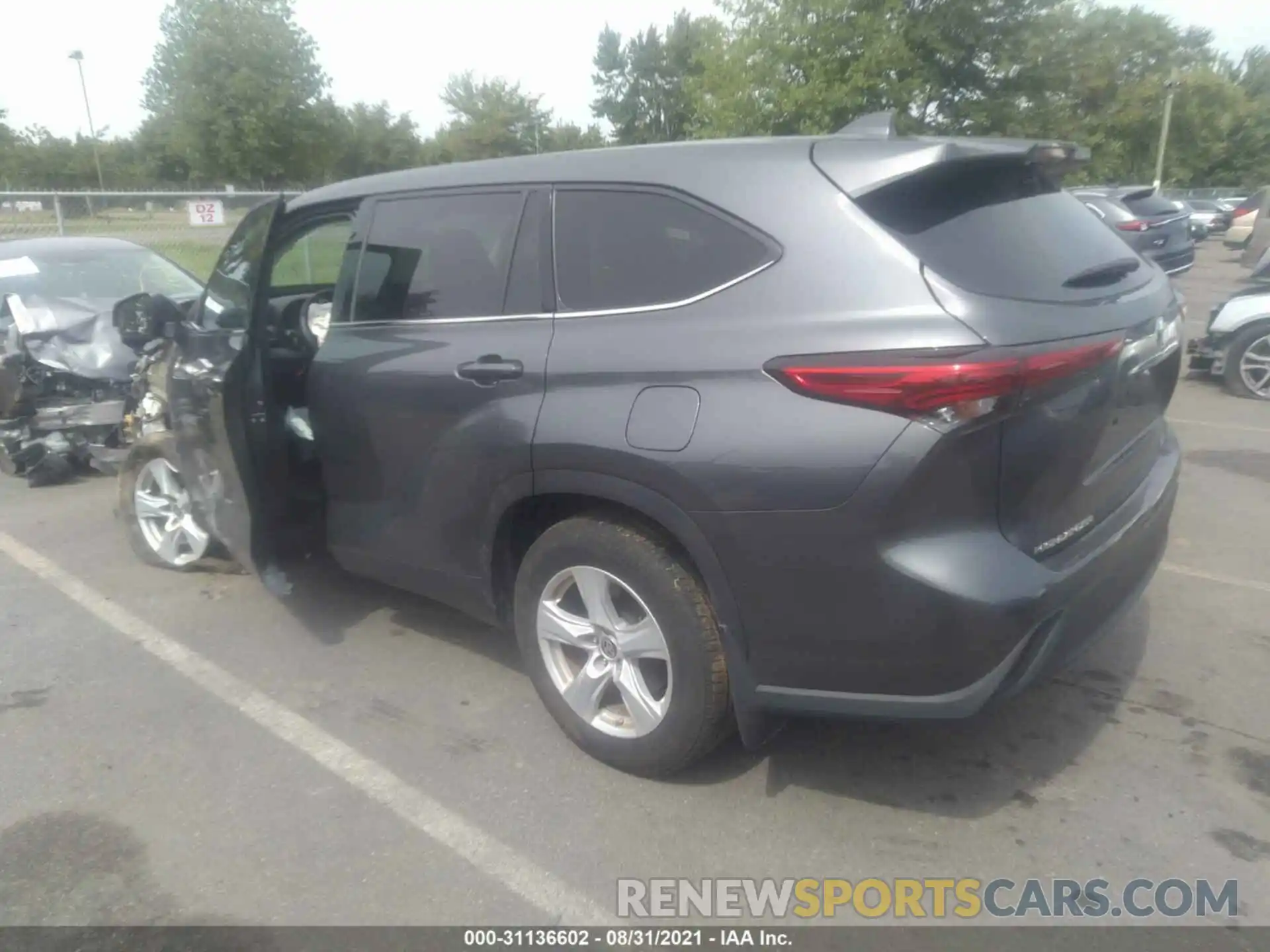 3 Photograph of a damaged car 5TDBZRBH1LS004162 TOYOTA HIGHLANDER 2020