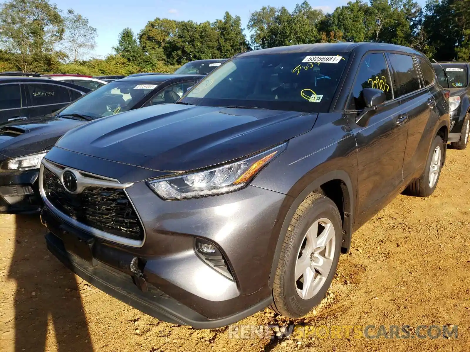 2 Photograph of a damaged car 5TDBZRBH1LS016005 TOYOTA HIGHLANDER 2020