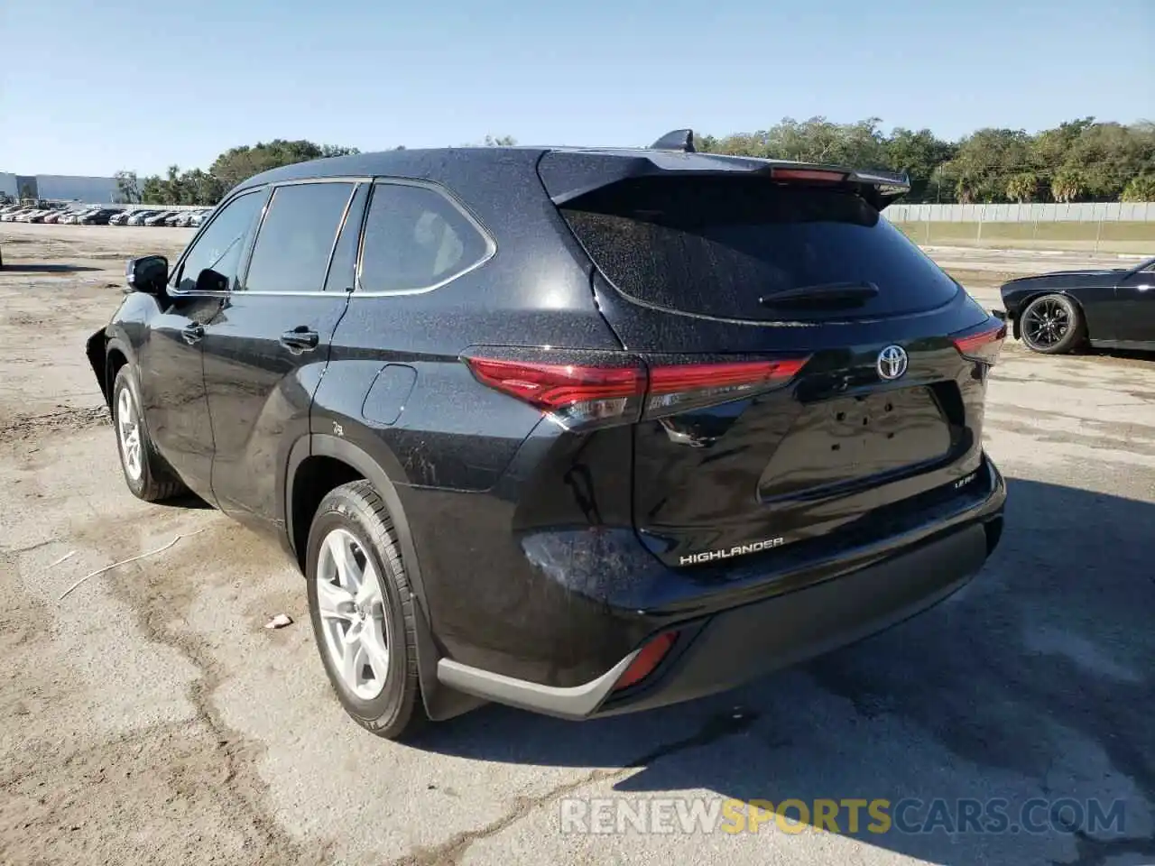 3 Photograph of a damaged car 5TDBZRBH1LS520246 TOYOTA HIGHLANDER 2020