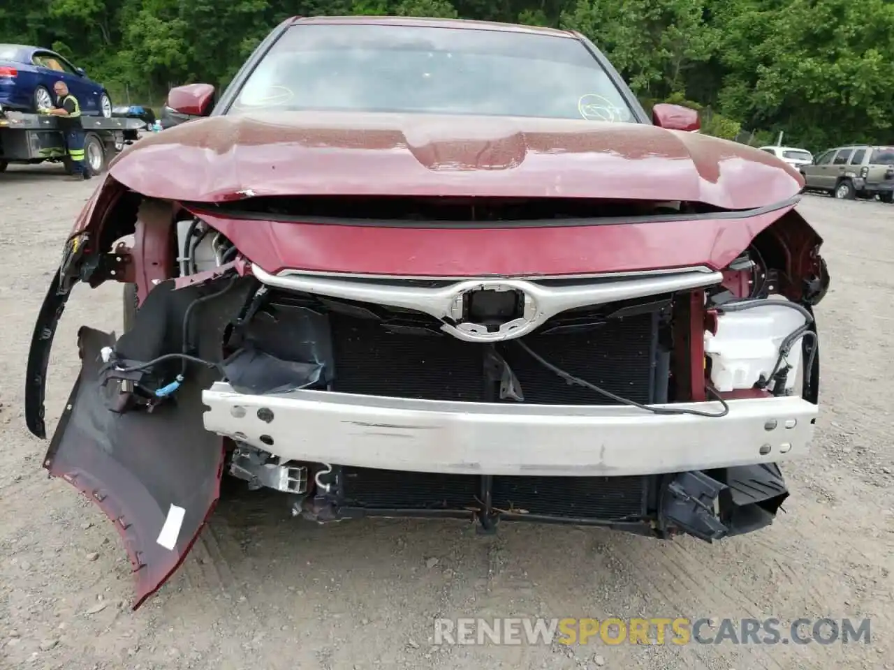 9 Photograph of a damaged car 5TDBZRBH3LS006205 TOYOTA HIGHLANDER 2020