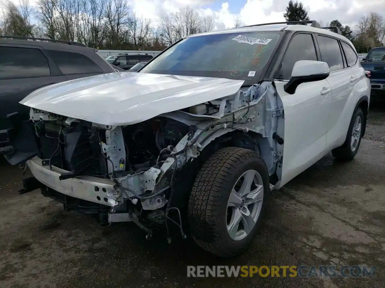 2 Photograph of a damaged car 5TDBZRBH3LS015549 TOYOTA HIGHLANDER 2020