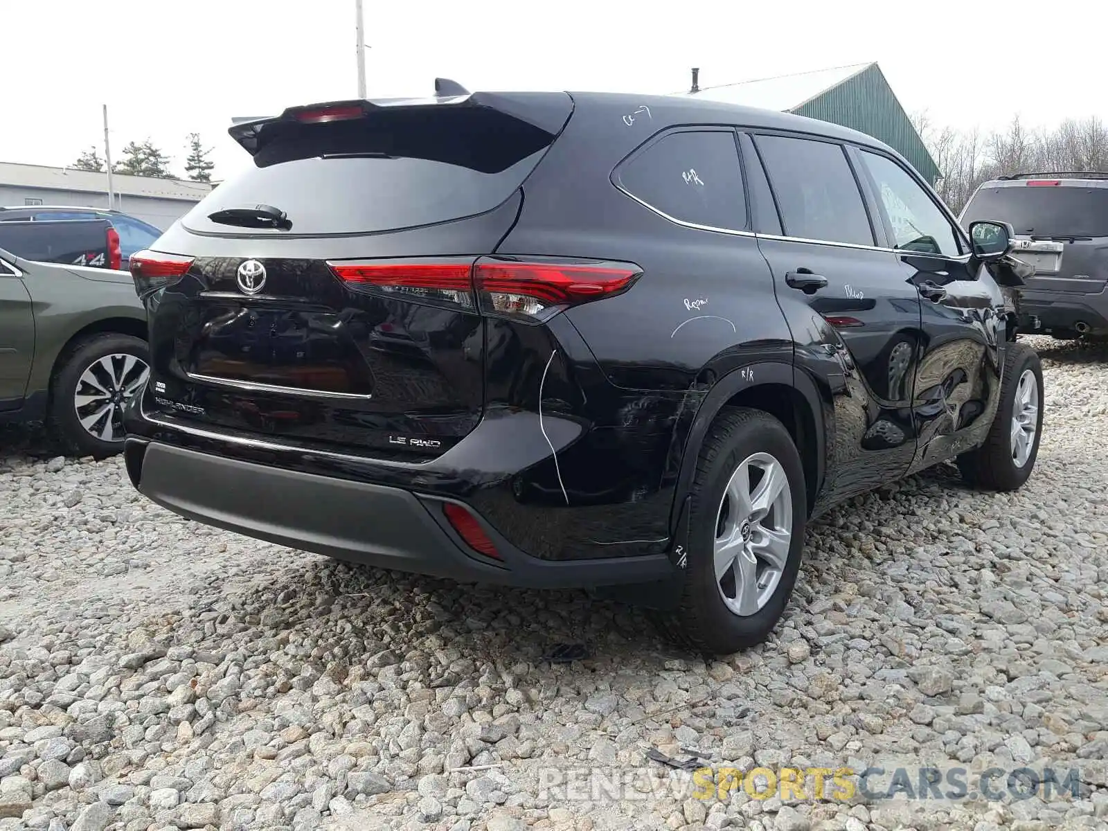 4 Photograph of a damaged car 5TDBZRBH3LS017897 TOYOTA HIGHLANDER 2020