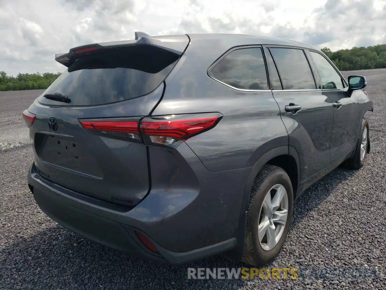 4 Photograph of a damaged car 5TDBZRBH3LS519051 TOYOTA HIGHLANDER 2020