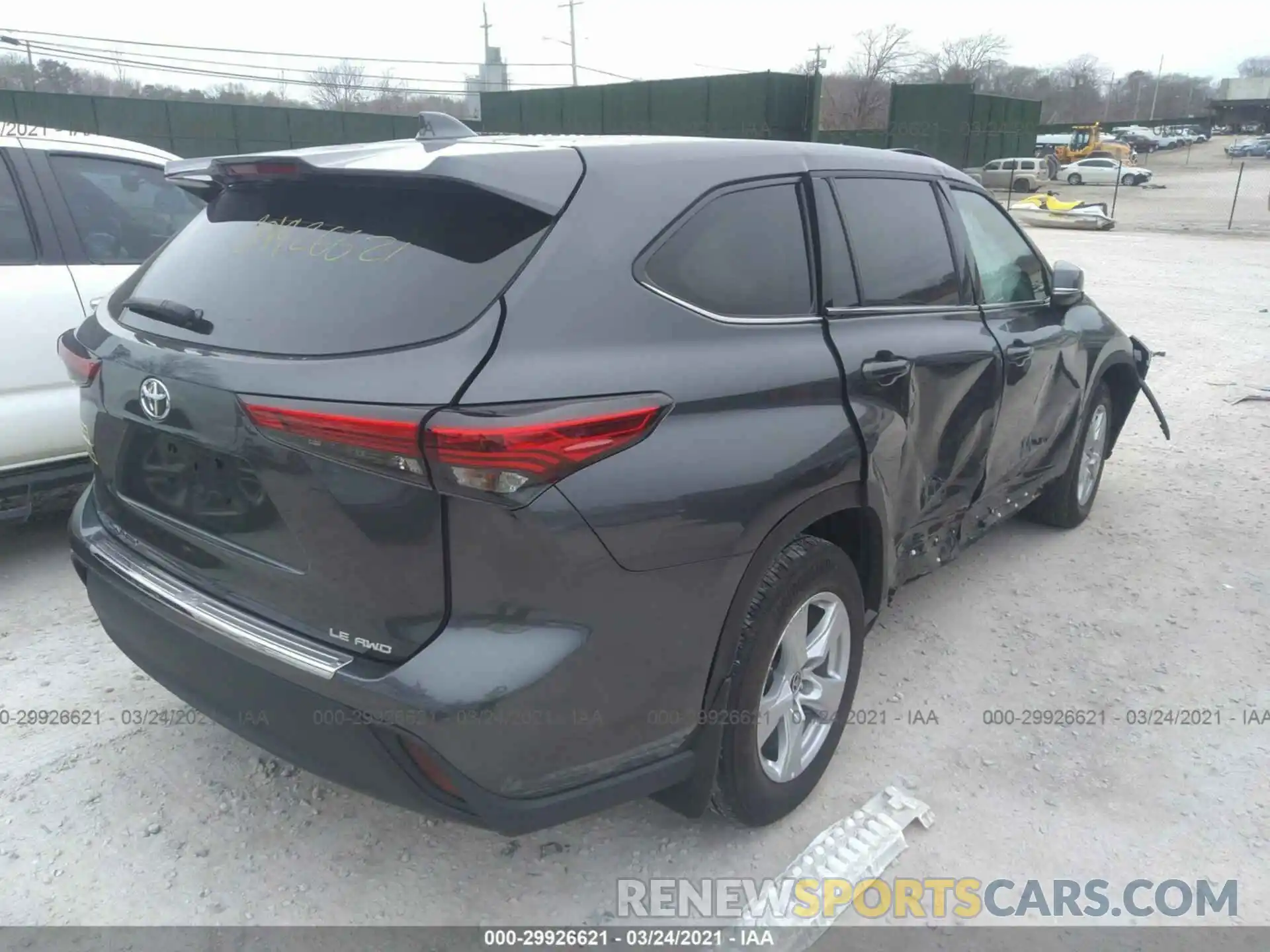 4 Photograph of a damaged car 5TDBZRBH4LS004236 TOYOTA HIGHLANDER 2020