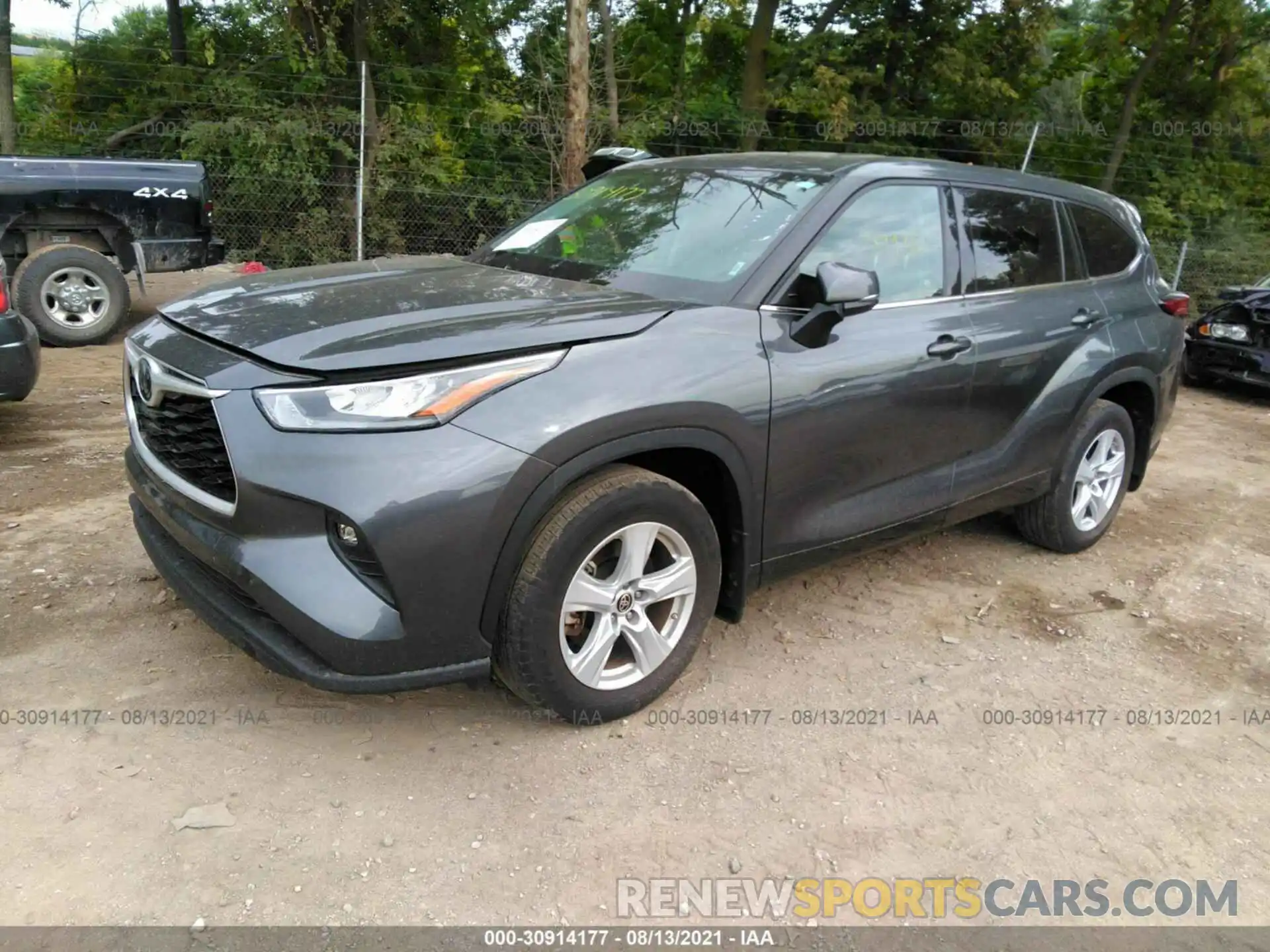 2 Photograph of a damaged car 5TDBZRBH4LS004768 TOYOTA HIGHLANDER 2020