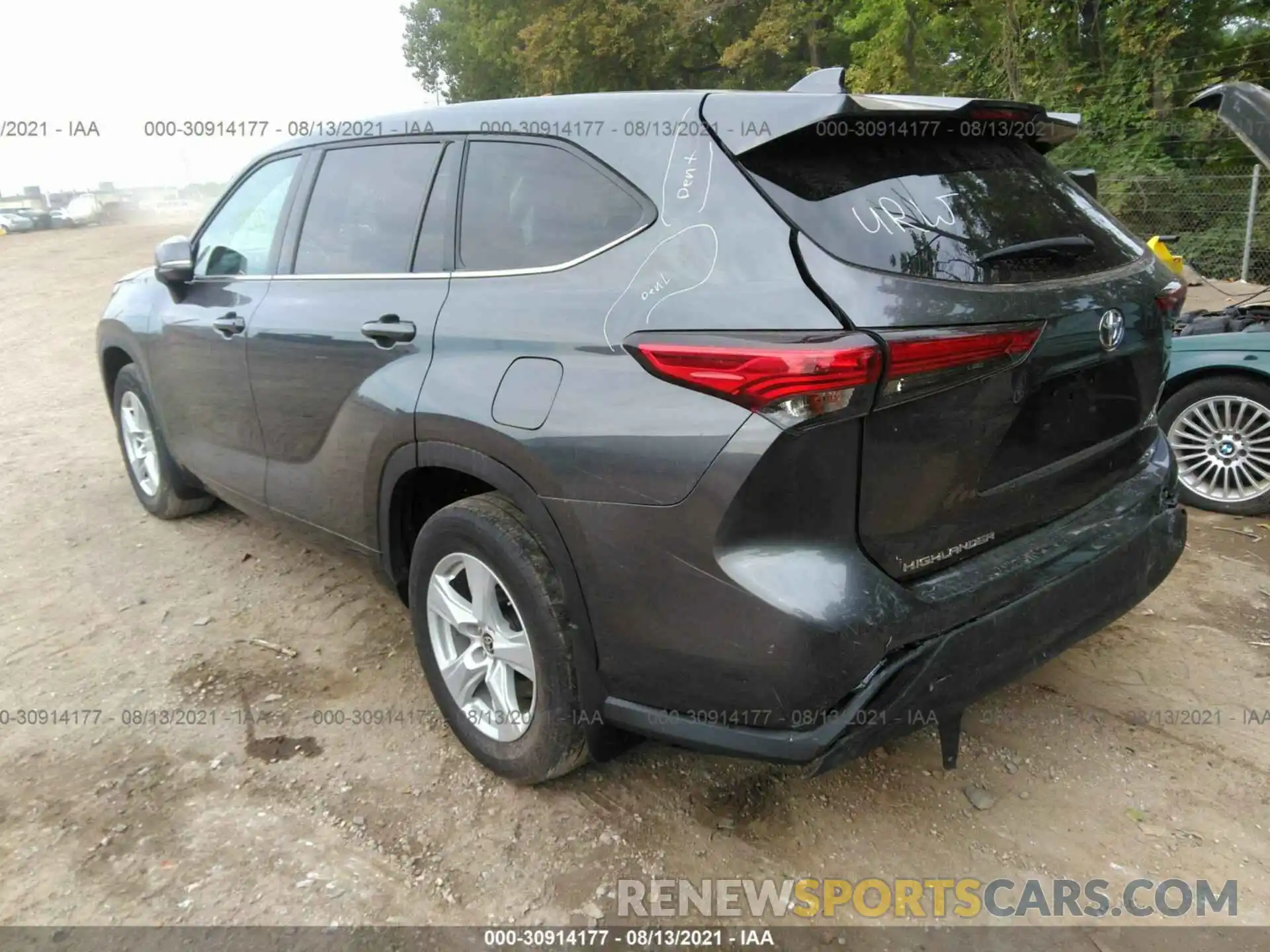 3 Photograph of a damaged car 5TDBZRBH4LS004768 TOYOTA HIGHLANDER 2020