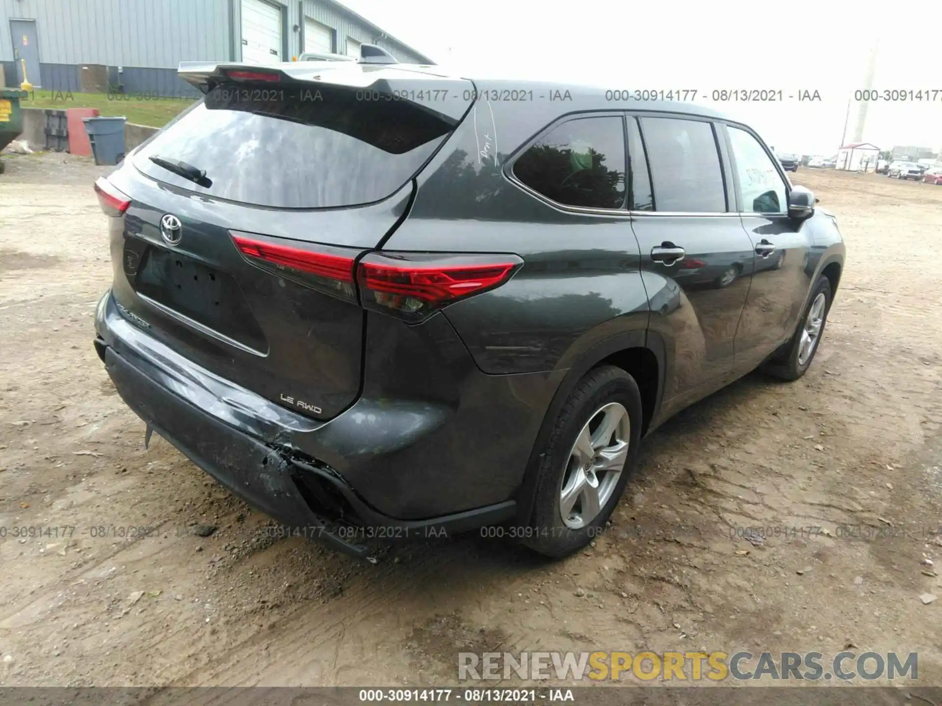 4 Photograph of a damaged car 5TDBZRBH4LS004768 TOYOTA HIGHLANDER 2020