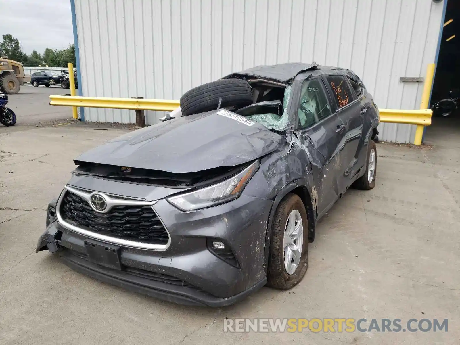 2 Photograph of a damaged car 5TDBZRBH4LS007492 TOYOTA HIGHLANDER 2020