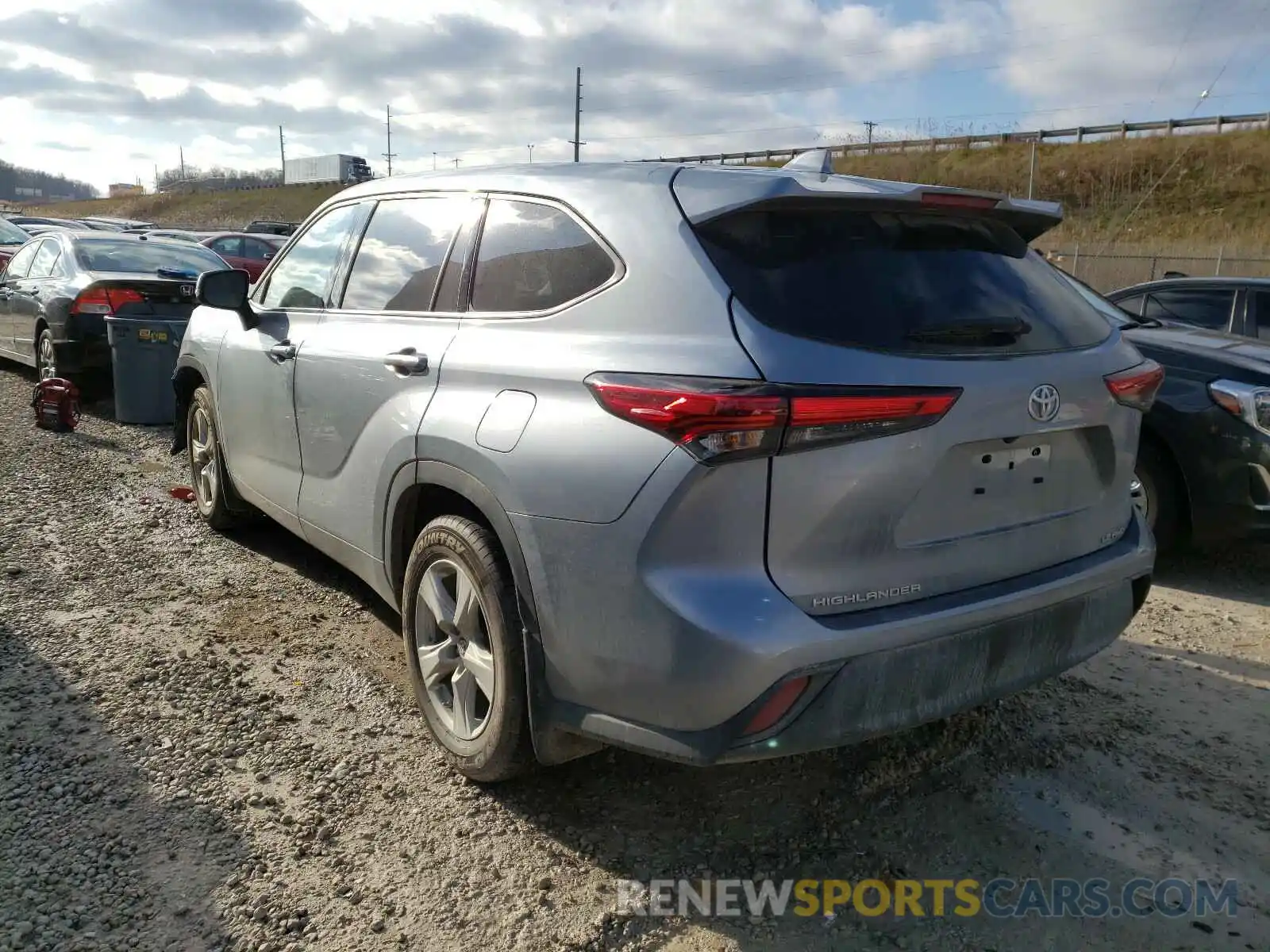 3 Photograph of a damaged car 5TDBZRBH4LS011185 TOYOTA HIGHLANDER 2020