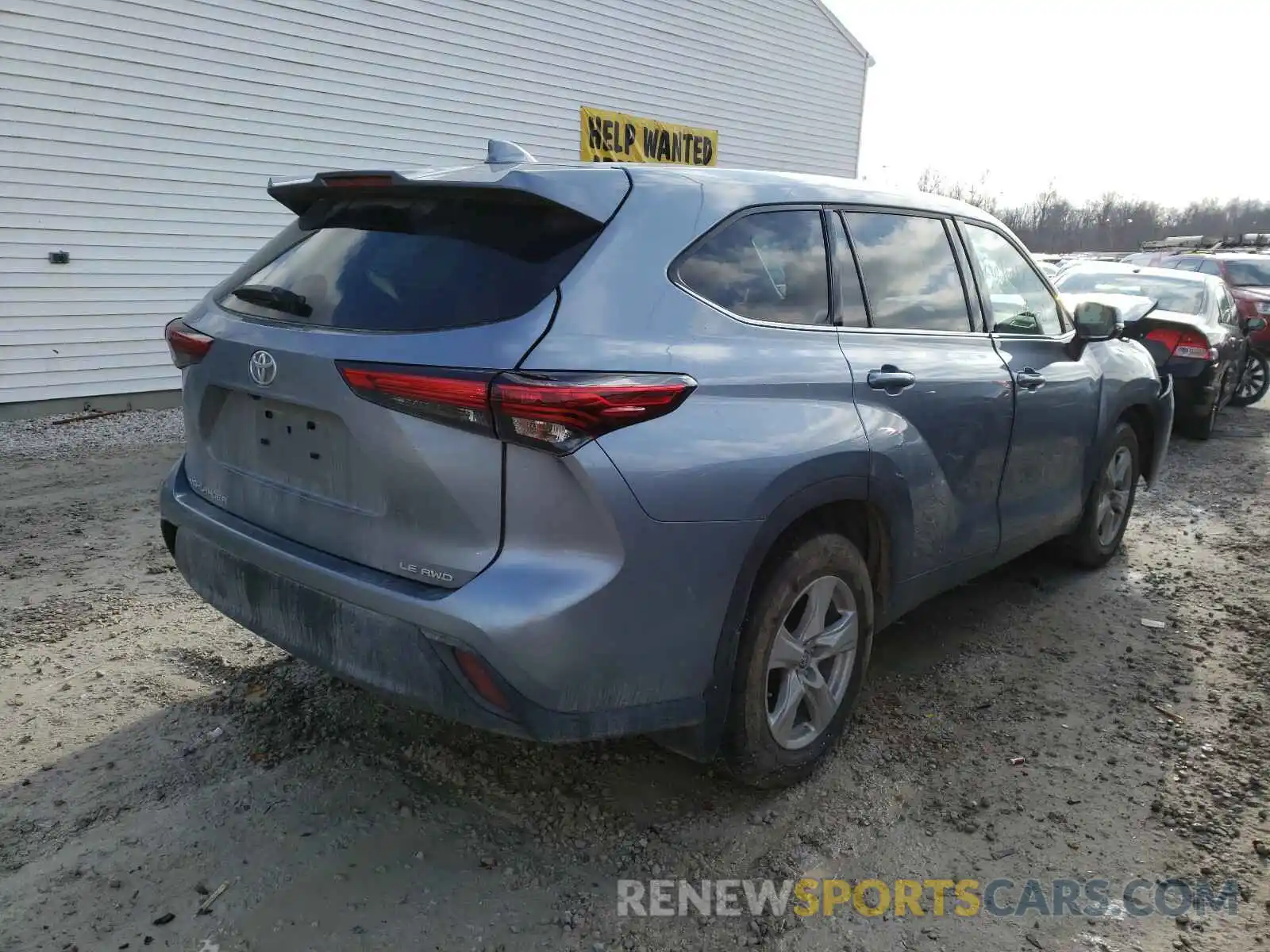 4 Photograph of a damaged car 5TDBZRBH4LS011185 TOYOTA HIGHLANDER 2020