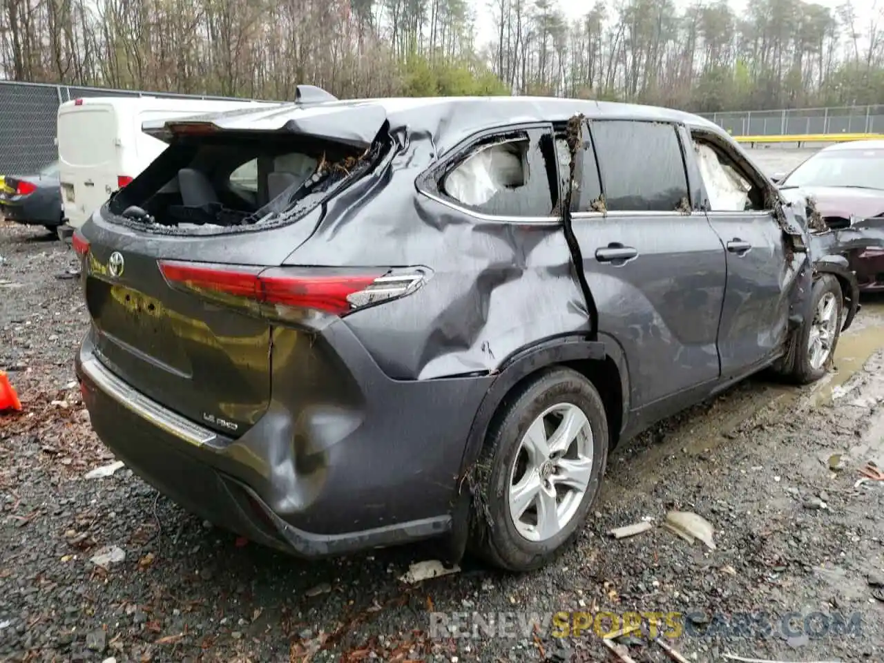 4 Photograph of a damaged car 5TDBZRBH4LS038175 TOYOTA HIGHLANDER 2020