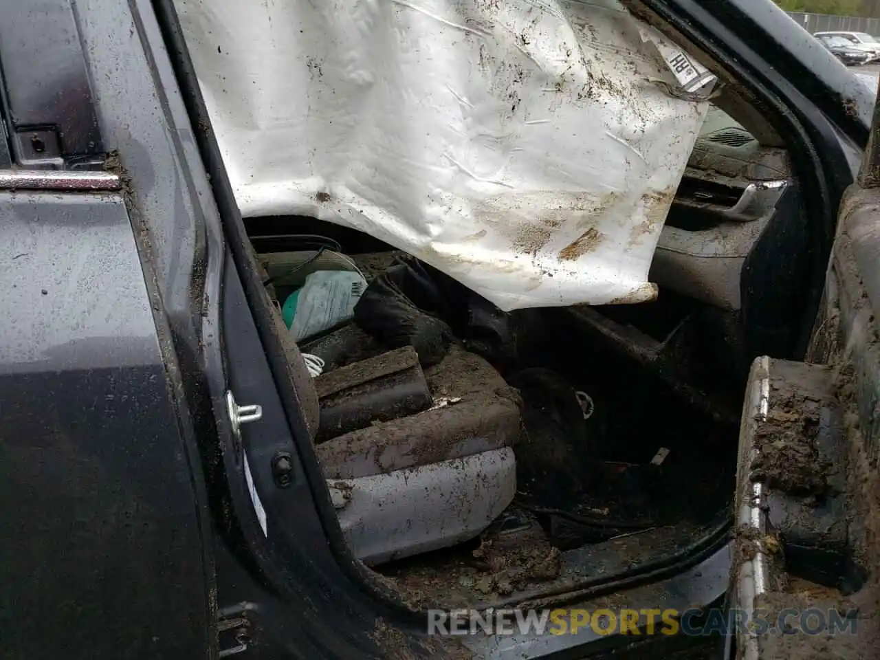 5 Photograph of a damaged car 5TDBZRBH4LS038175 TOYOTA HIGHLANDER 2020