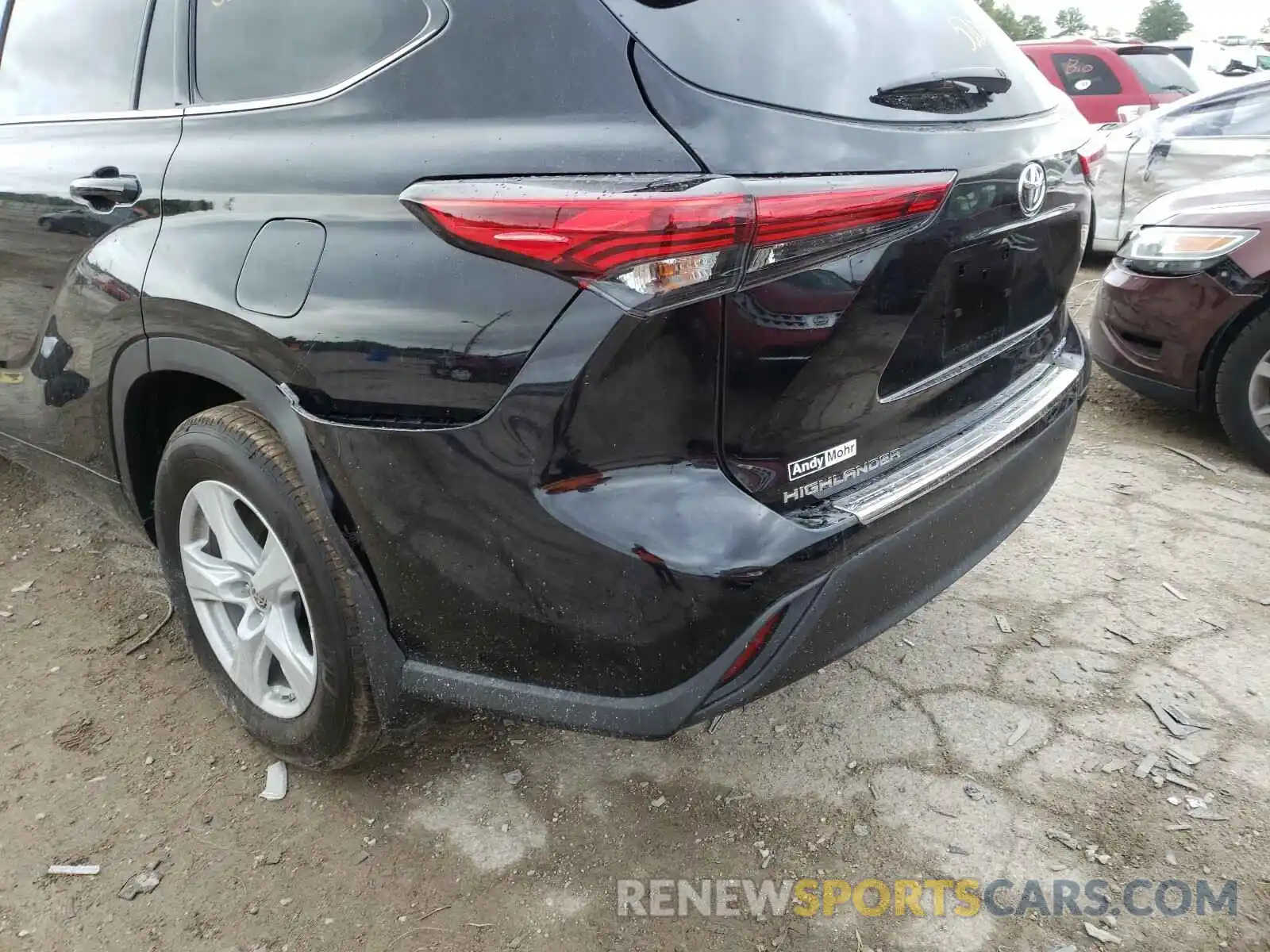 9 Photograph of a damaged car 5TDBZRBH4LS520726 TOYOTA HIGHLANDER 2020