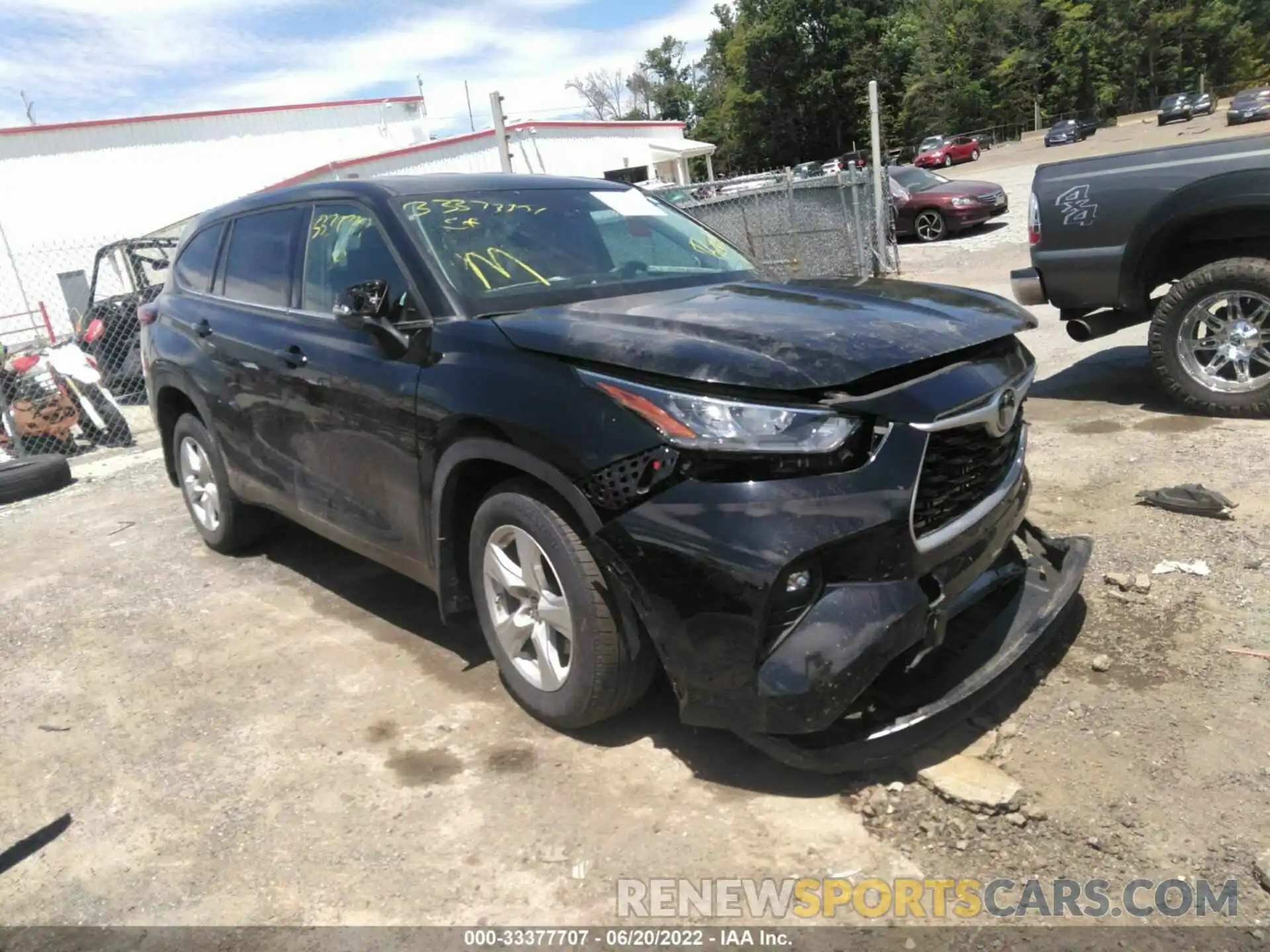 1 Photograph of a damaged car 5TDBZRBH5LS002740 TOYOTA HIGHLANDER 2020