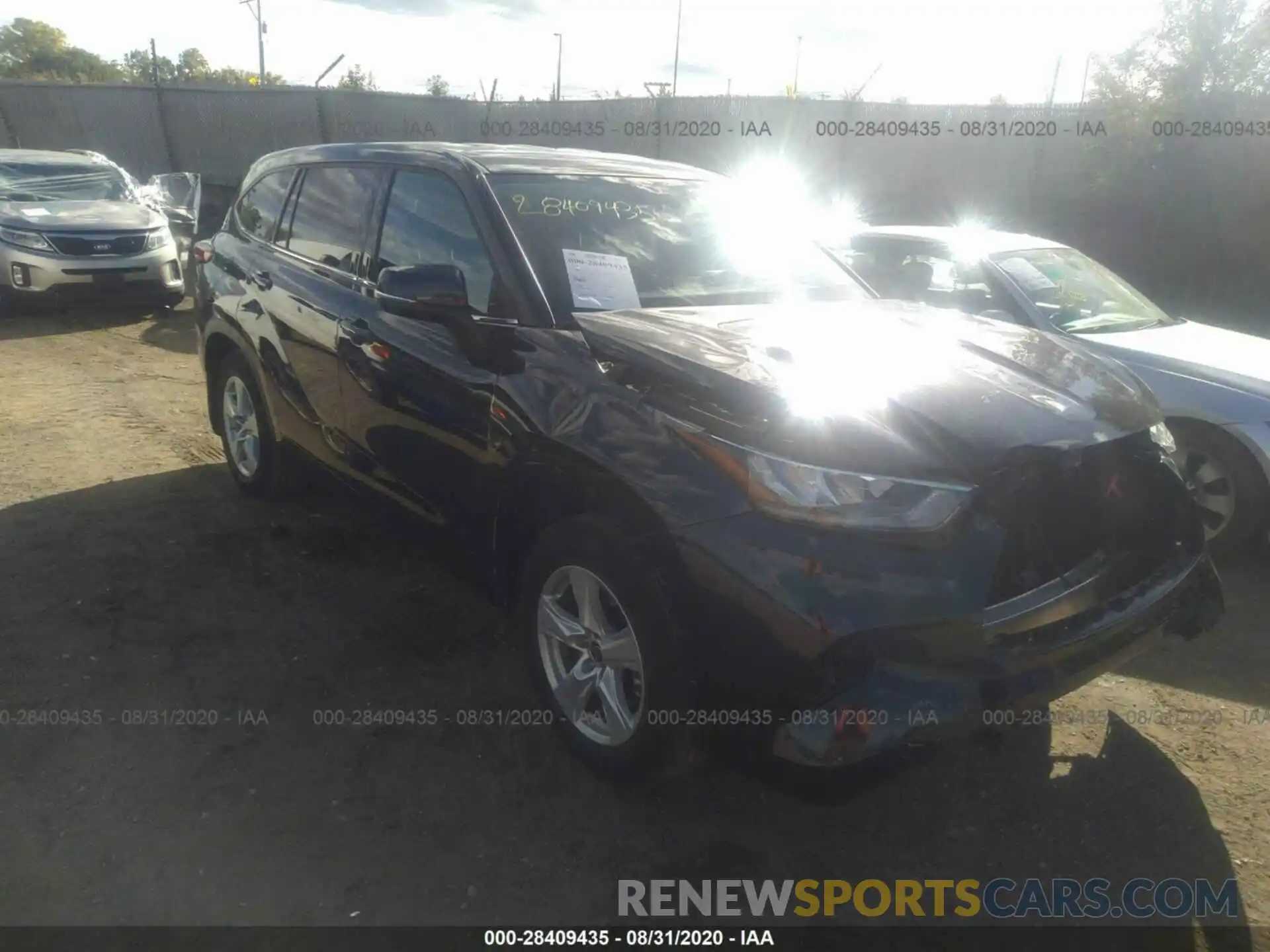 1 Photograph of a damaged car 5TDBZRBH5LS012586 TOYOTA HIGHLANDER 2020