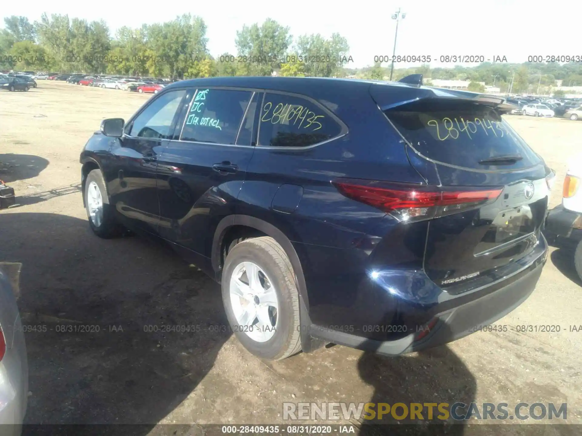 3 Photograph of a damaged car 5TDBZRBH5LS012586 TOYOTA HIGHLANDER 2020