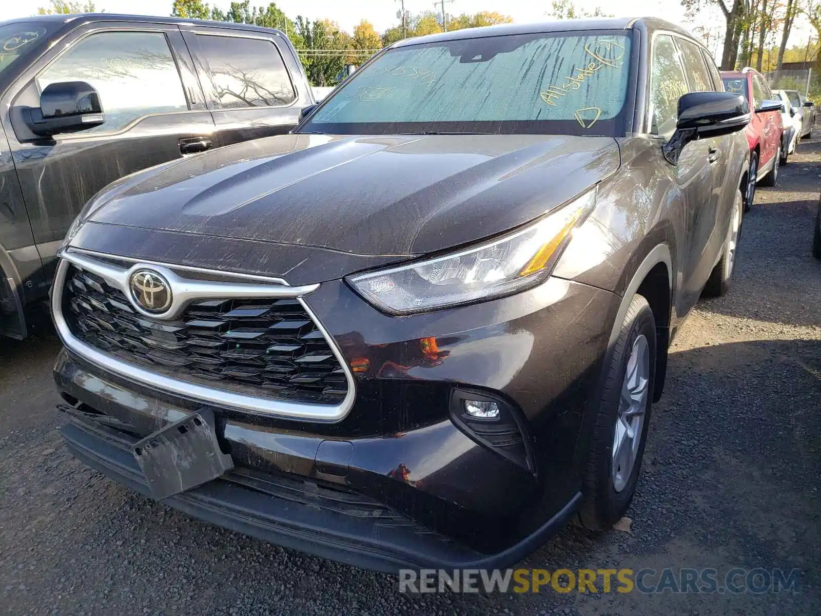 2 Photograph of a damaged car 5TDBZRBH5LS030151 TOYOTA HIGHLANDER 2020