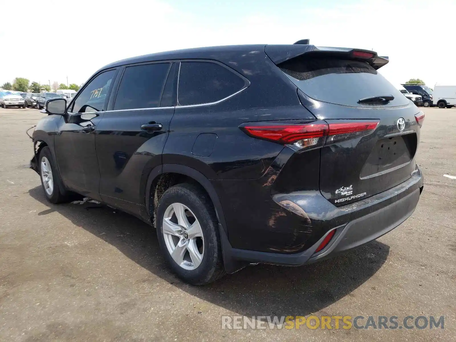 3 Photograph of a damaged car 5TDBZRBH5LS045085 TOYOTA HIGHLANDER 2020