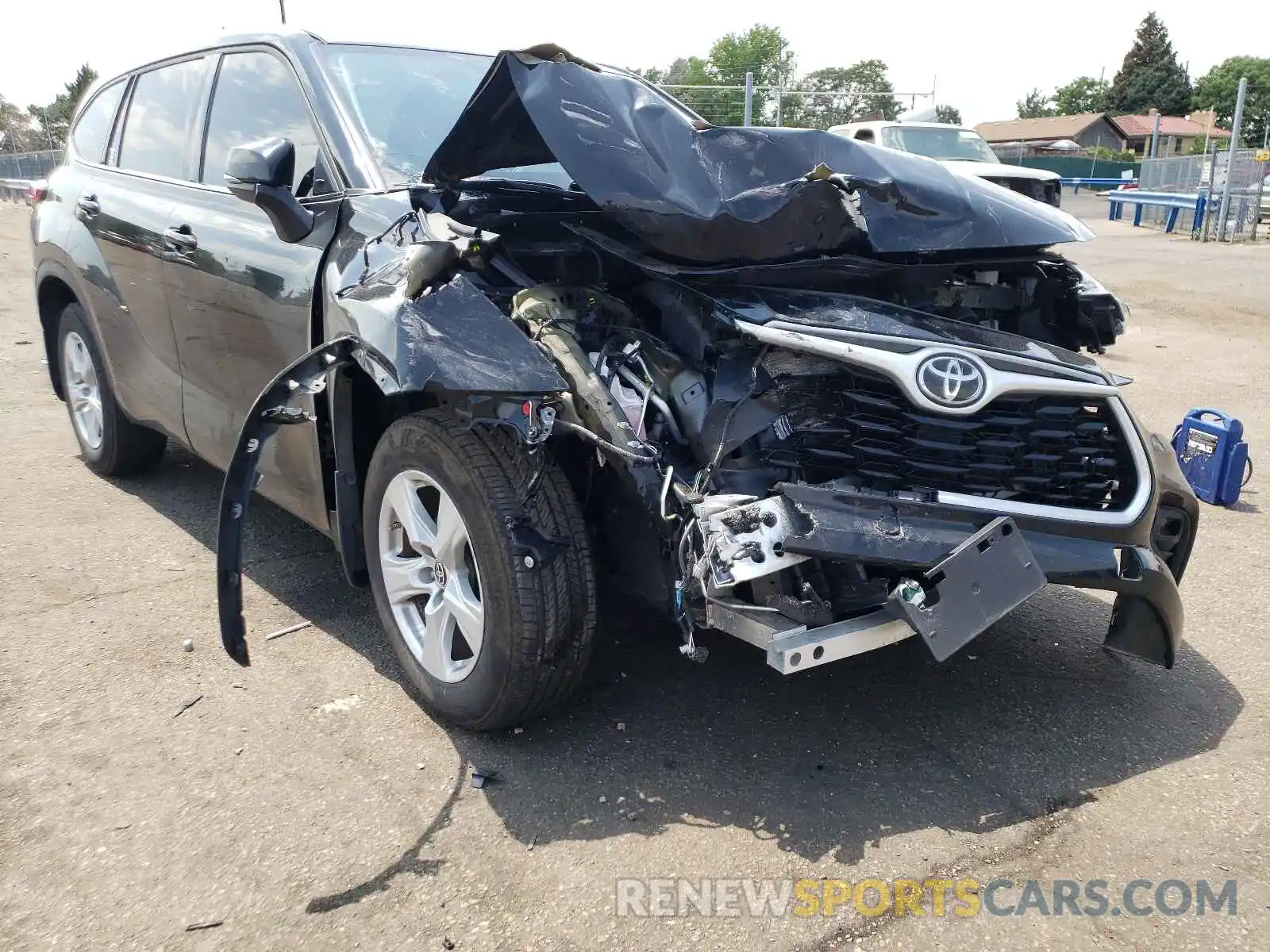 9 Photograph of a damaged car 5TDBZRBH5LS045085 TOYOTA HIGHLANDER 2020