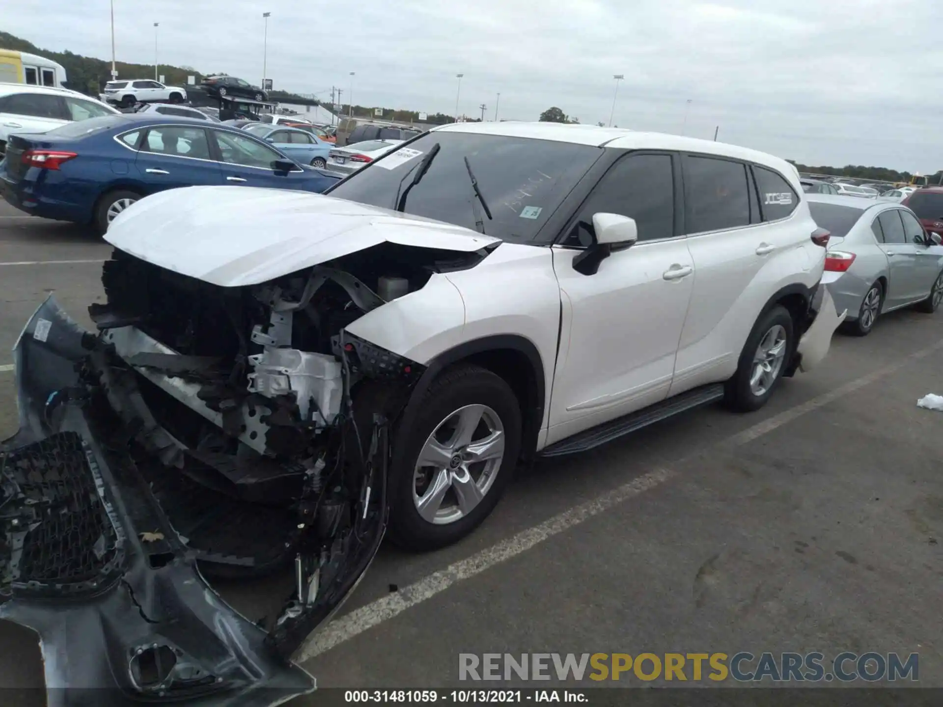 2 Photograph of a damaged car 5TDBZRBH6LS026657 TOYOTA HIGHLANDER 2020